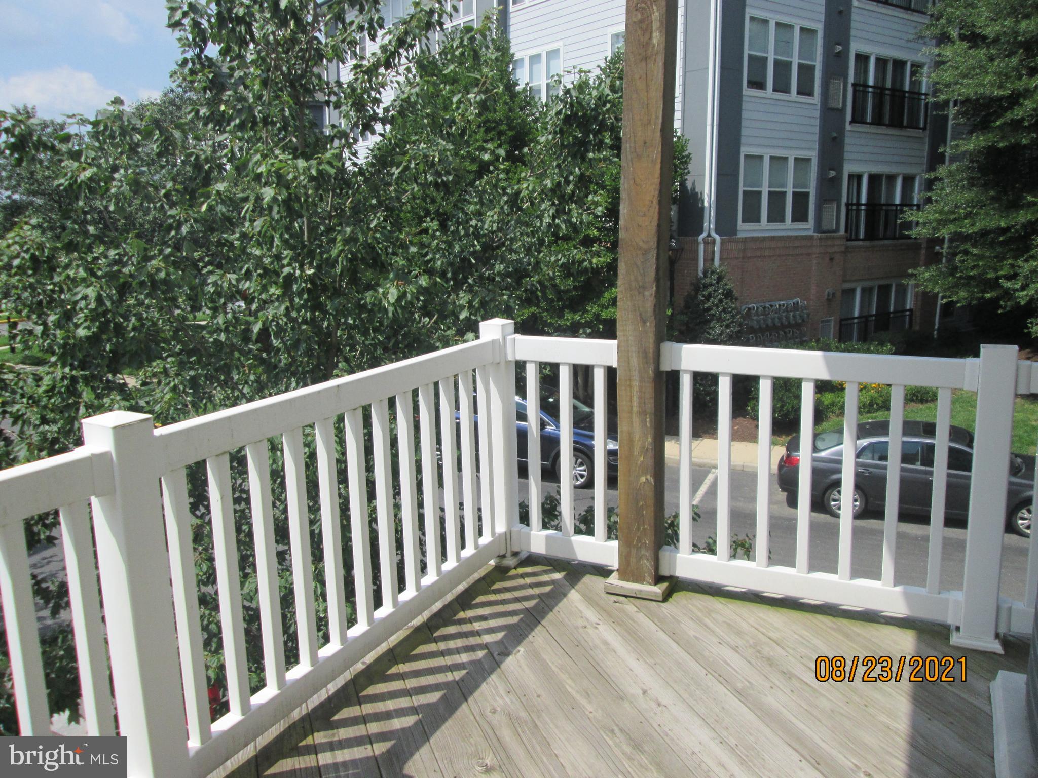 RESIDENCES AT SULLIVAN - Residential Lease