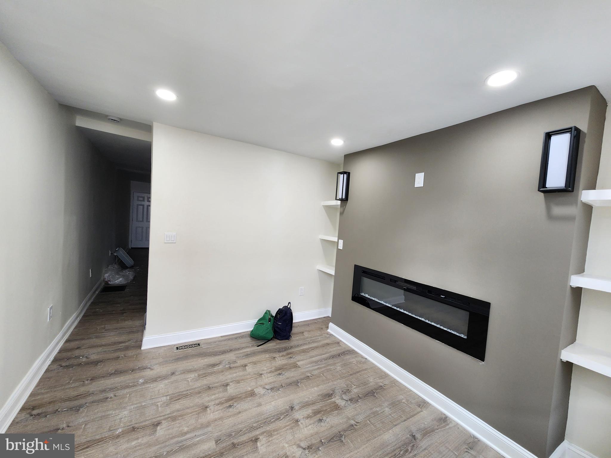 MONDAWMIN - Residential
