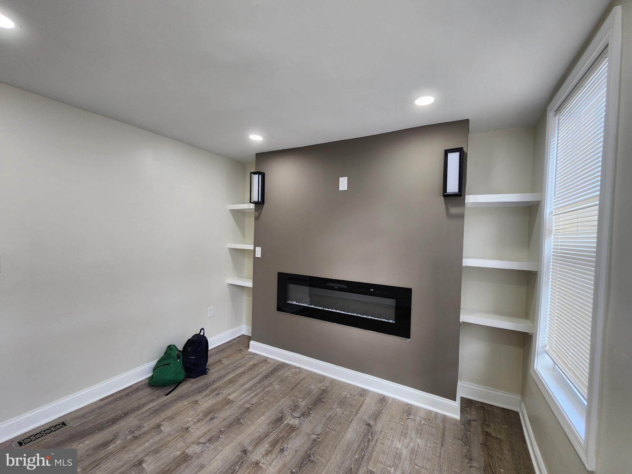MONDAWMIN - Residential