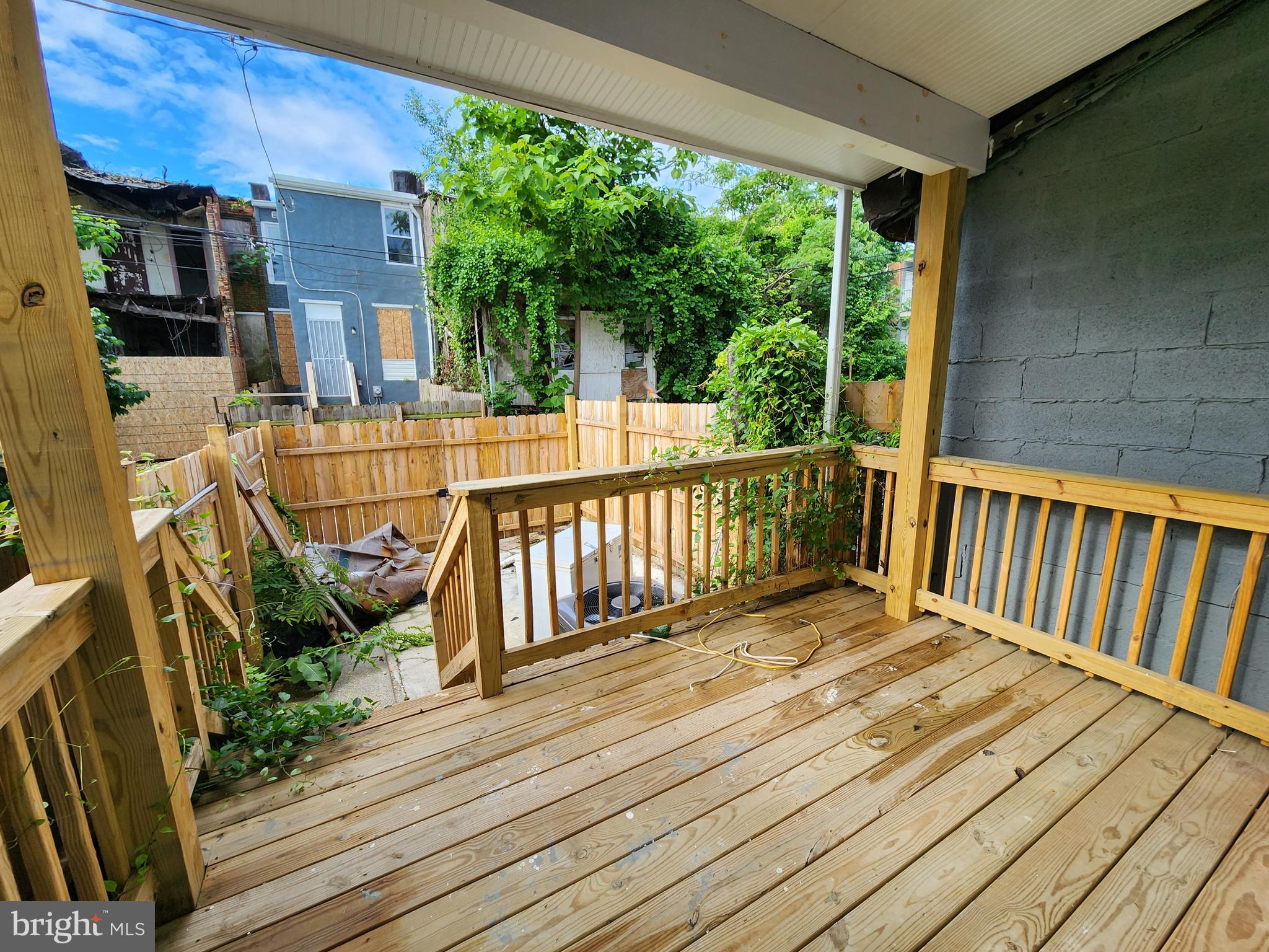 MONDAWMIN - Residential