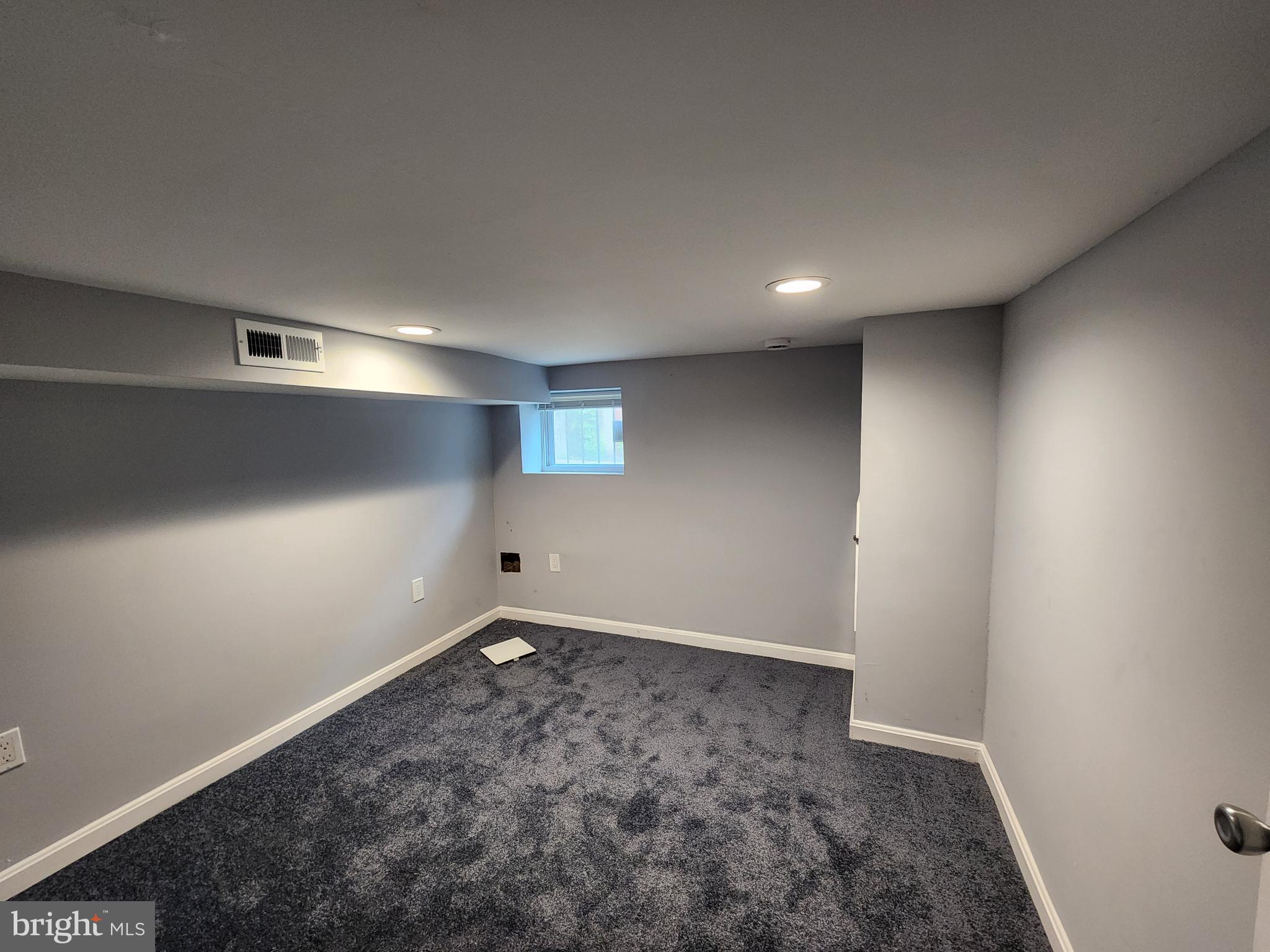 MONDAWMIN - Residential