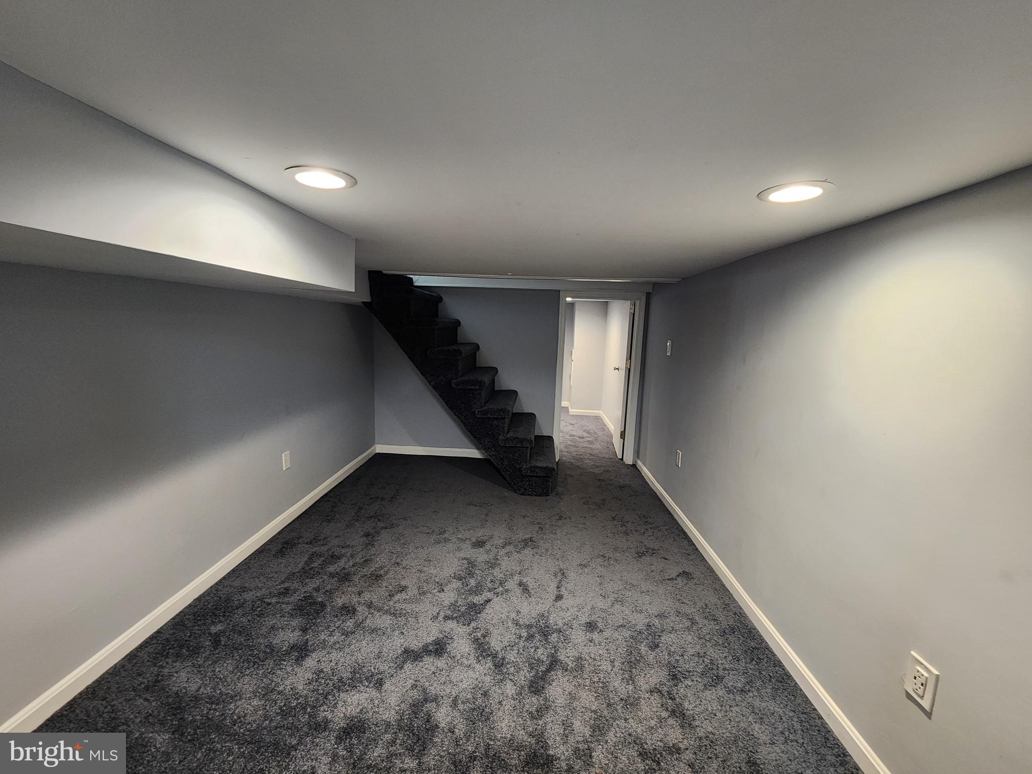 MONDAWMIN - Residential
