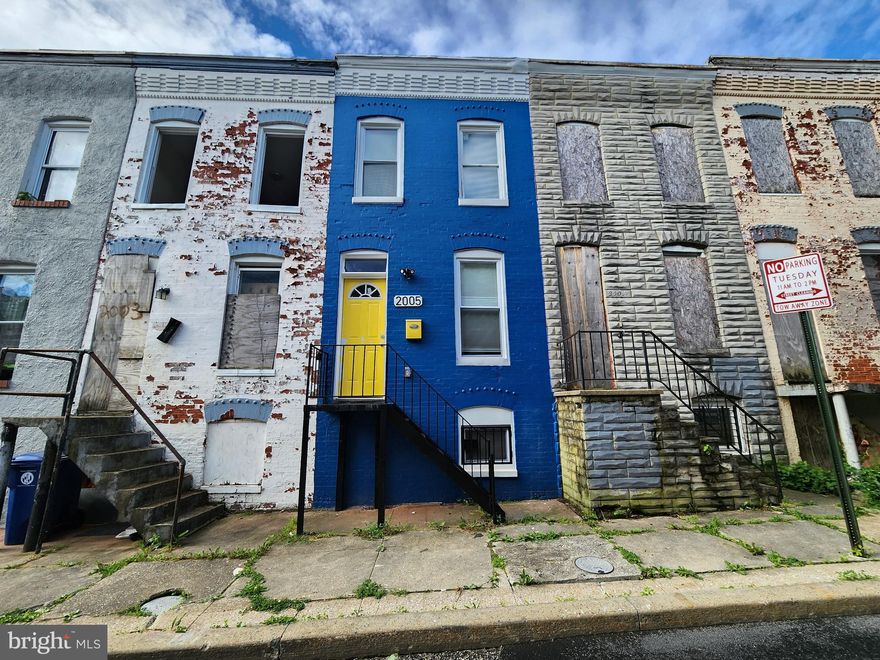 ONLINE AUCTION: Bidding begins 6/9/2025 @ 10:00 AM. Bidding ends 6/11/2025 @ 11:40 AM. List Price is Suggested Opening Bid. Deposit: $5,000. 2 Story Townhouse located in the Mondawmin area.
JUST MINUTES to Coppin State University. Easy access to major traffic artery W North Ave. Property renovations/updates are believed to include: modern renovations throughout property, updated living room, kitchen/dining area, bedrooms & bathroom, updated flooring & carpets throughout property, recessed lighting throughout property, updated kitchen cabinets and countertops, new stainless steel kitchen appliances, new doors & windows, new rear fence & rear deck.