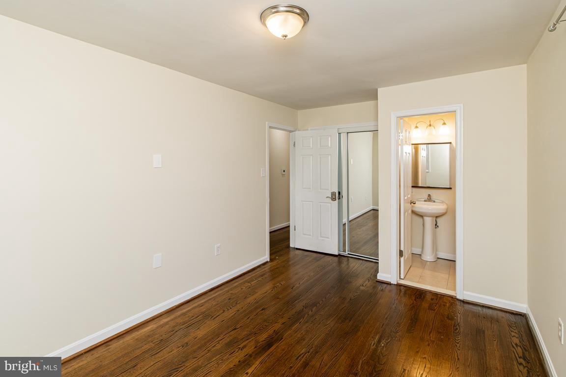 TEMPLE HILLS - Residential