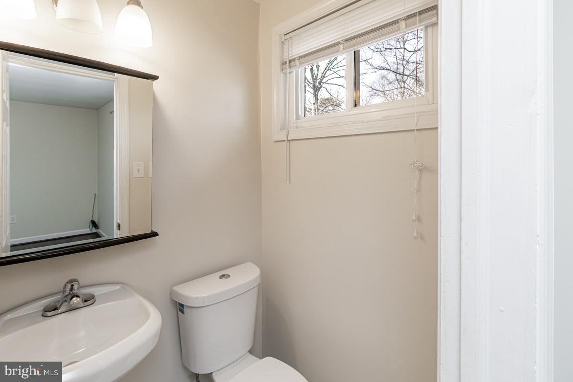 TEMPLE HILLS - Residential