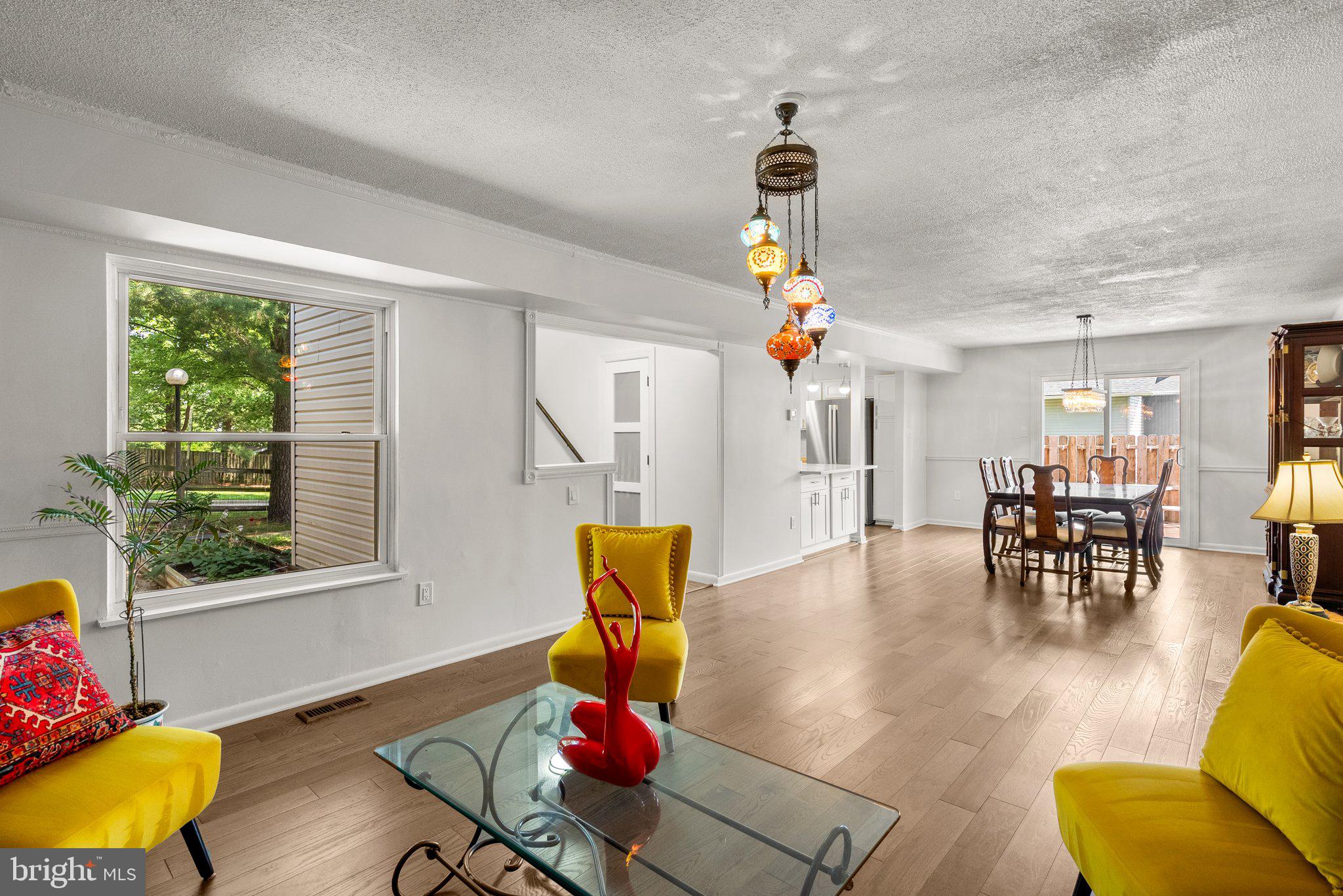 52 ANNA COURT 275