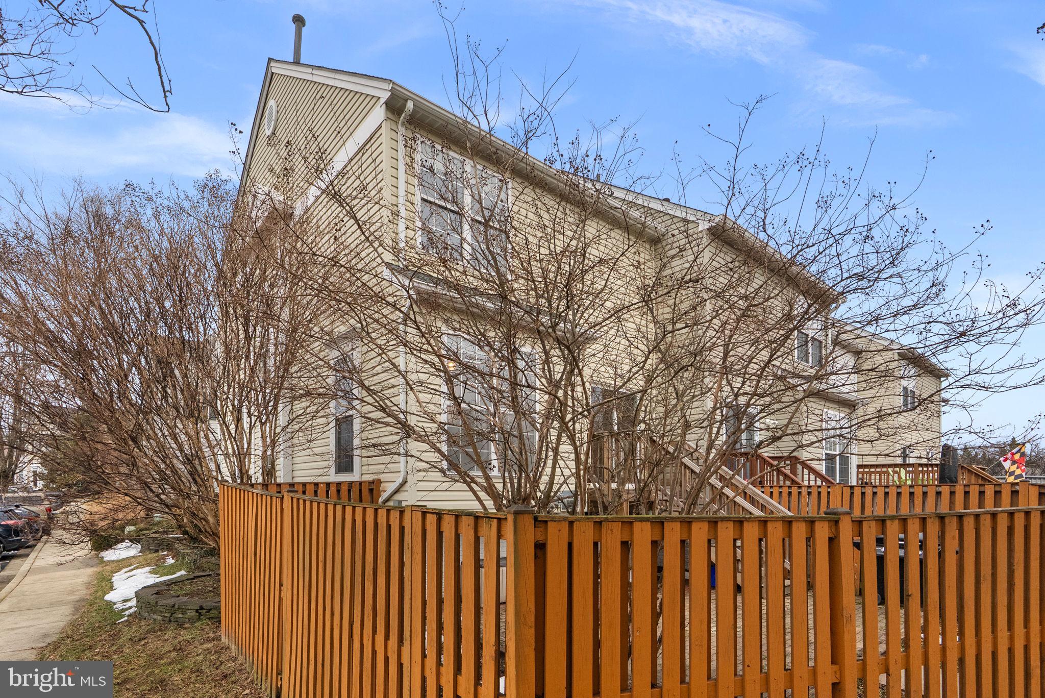 WINDGATE CONDO - Residential