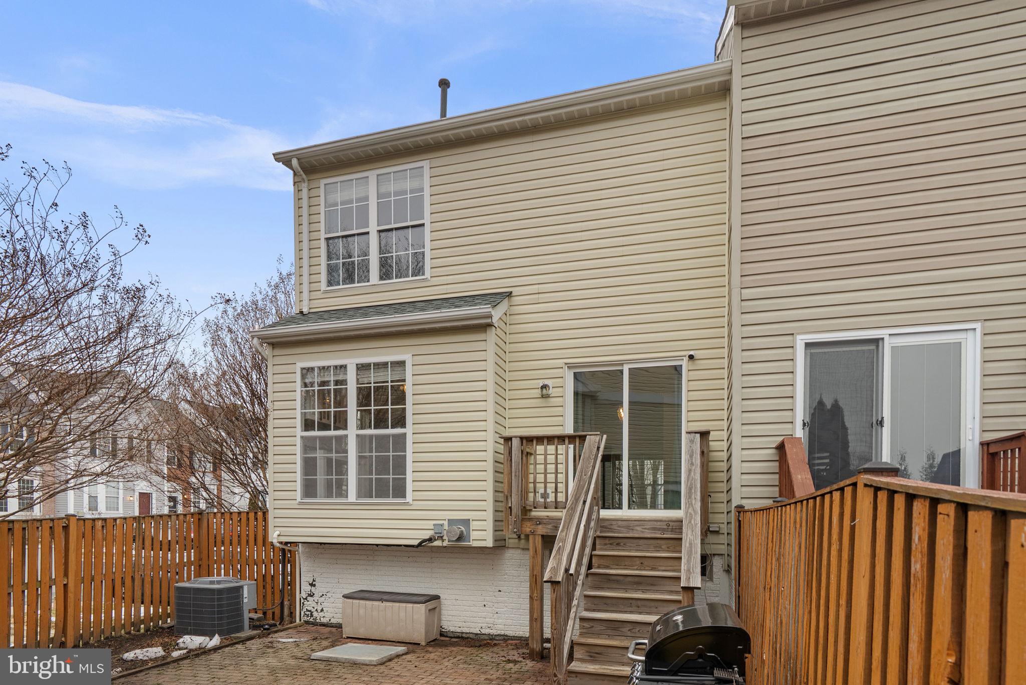 WINDGATE CONDO - Residential