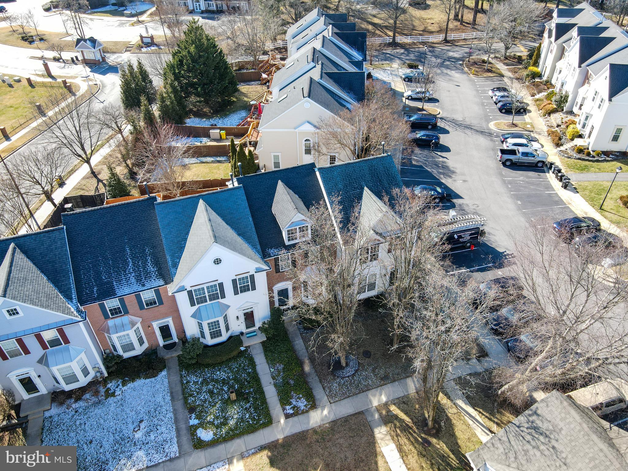 WINDGATE CONDO - Residential