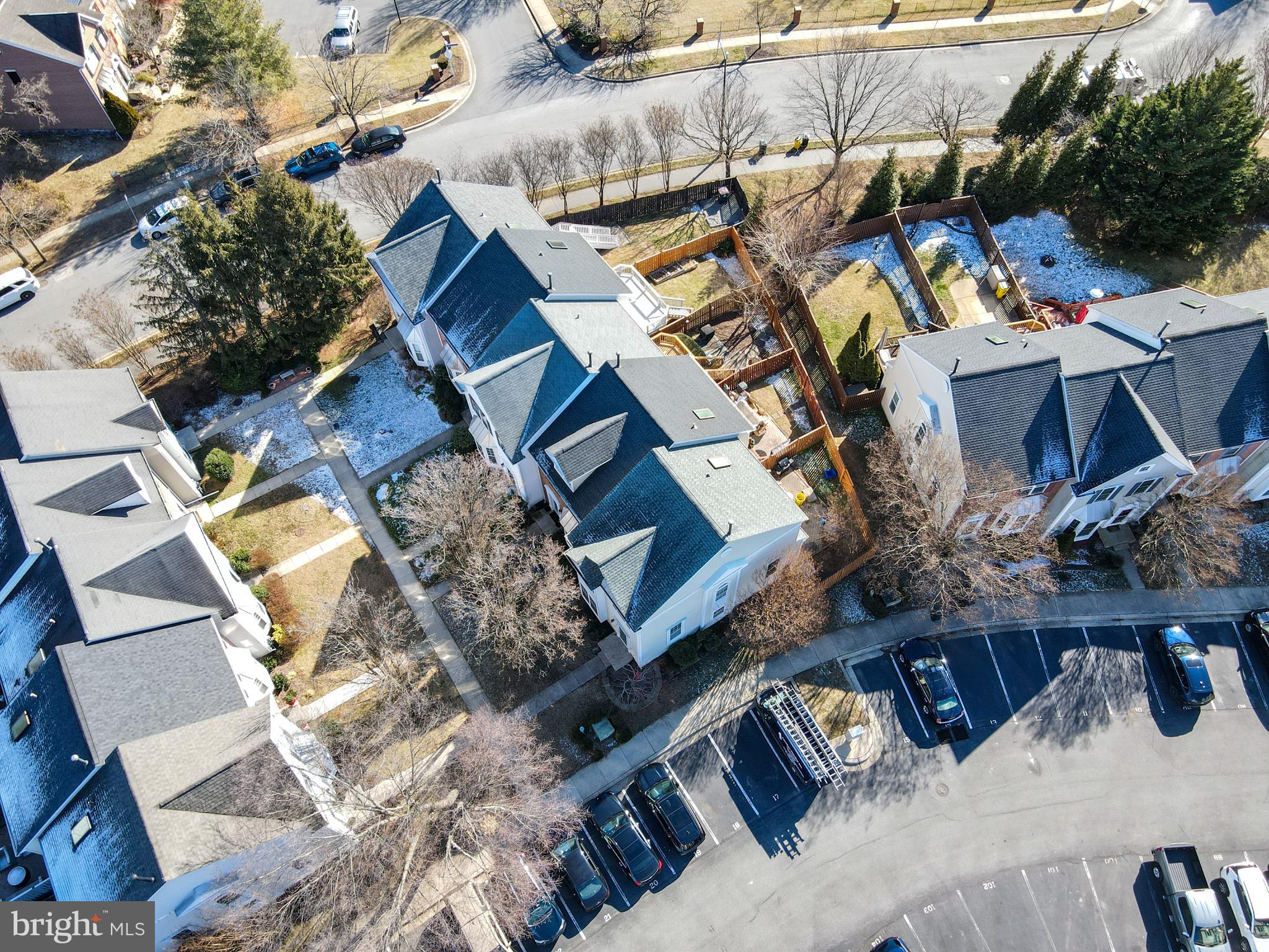 WINDGATE CONDO - Residential