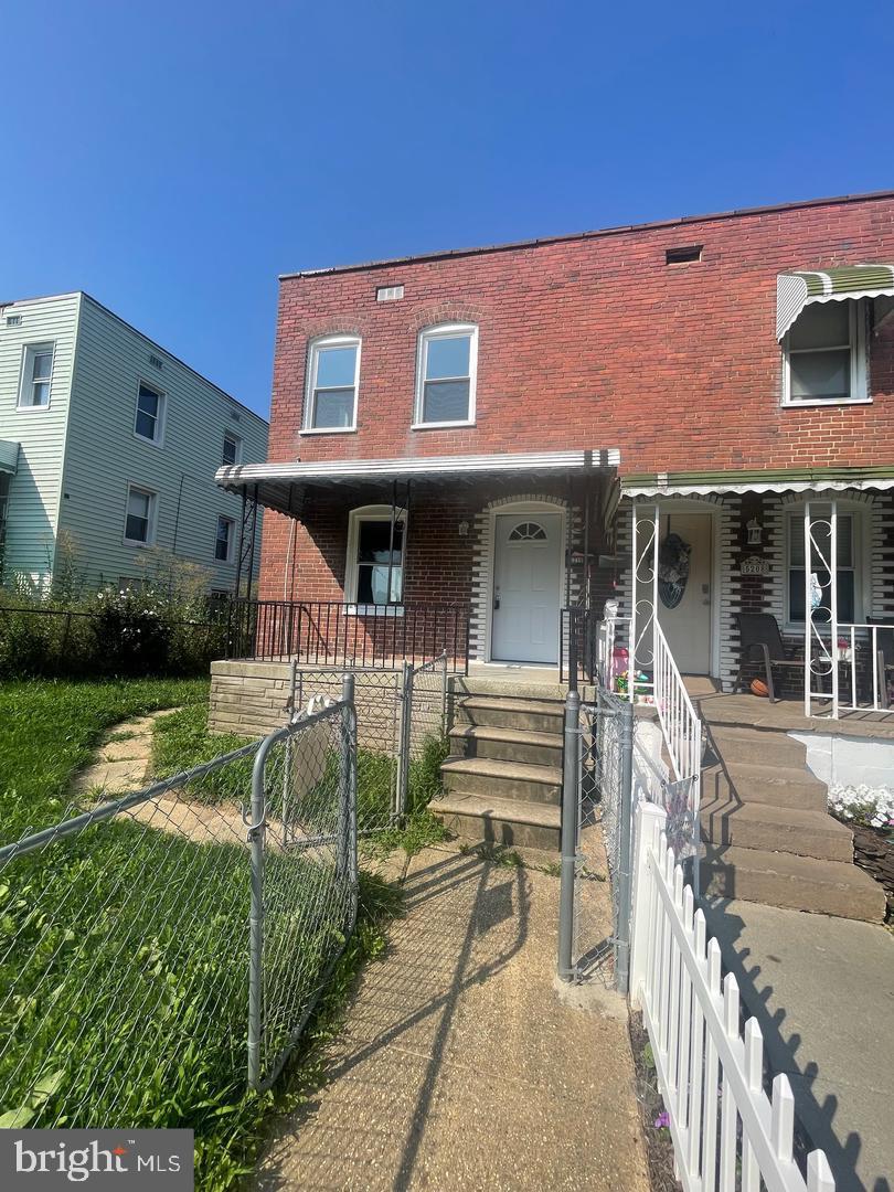 ARUNDEL VILLAGE - Residential Lease