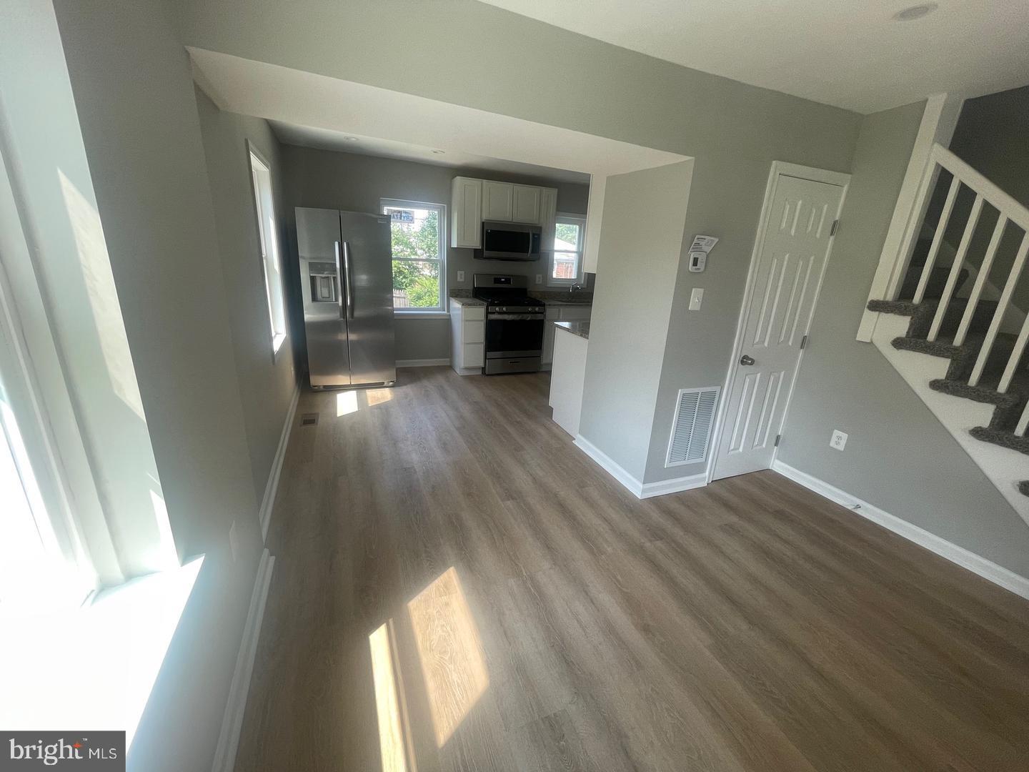 ARUNDEL VILLAGE - Residential Lease