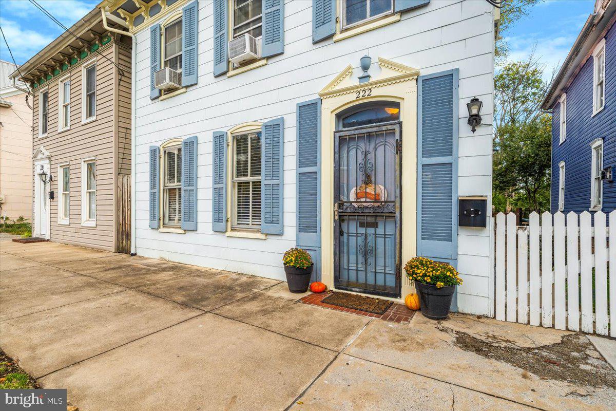 MARTINSBURG CITY - Residential Lease