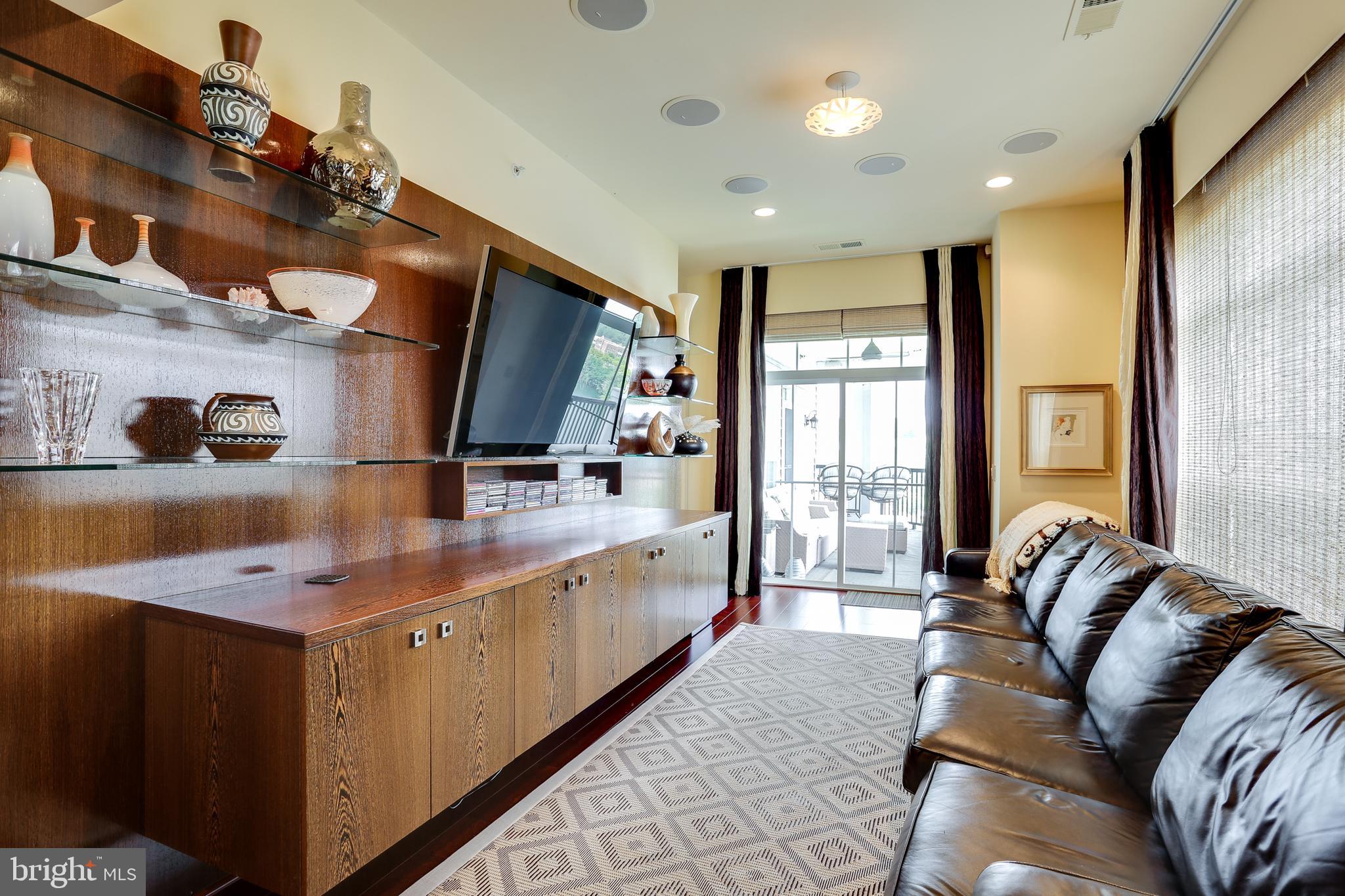 THE BLUFFS AT QUARRY LAKE - Residential