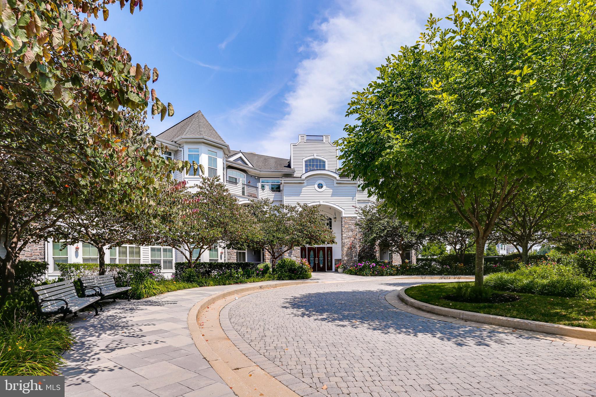 THE BLUFFS AT QUARRY LAKE - Residential