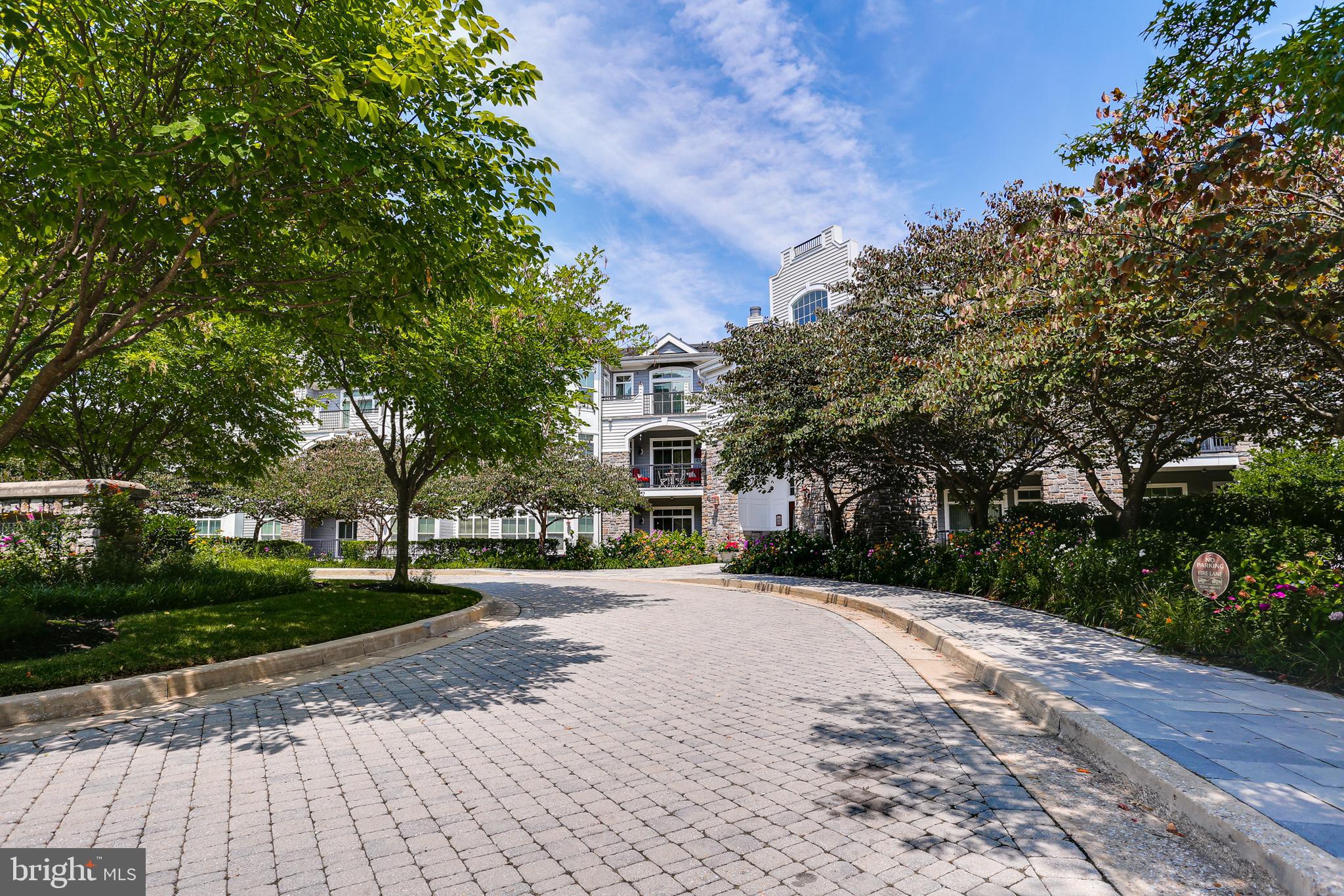 THE BLUFFS AT QUARRY LAKE - Residential