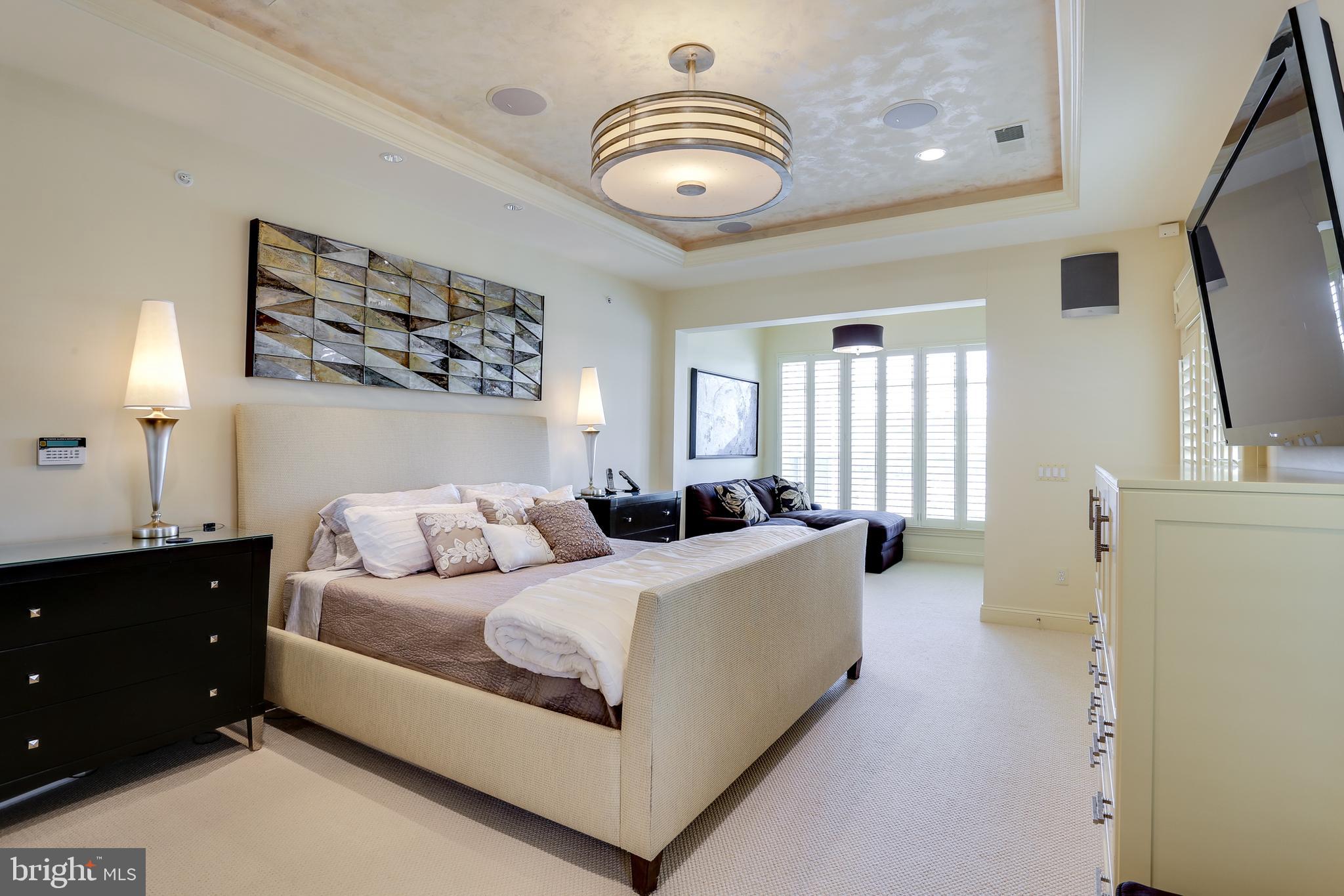 THE BLUFFS AT QUARRY LAKE - Residential