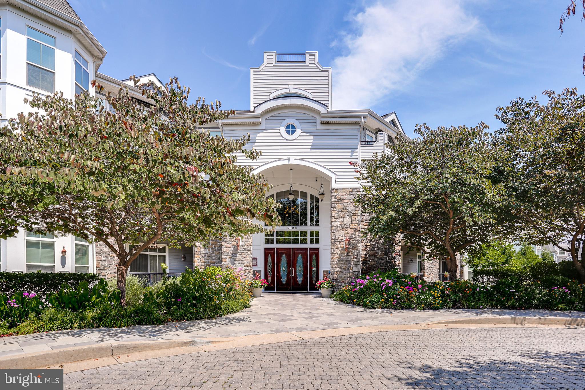 THE BLUFFS AT QUARRY LAKE - Residential