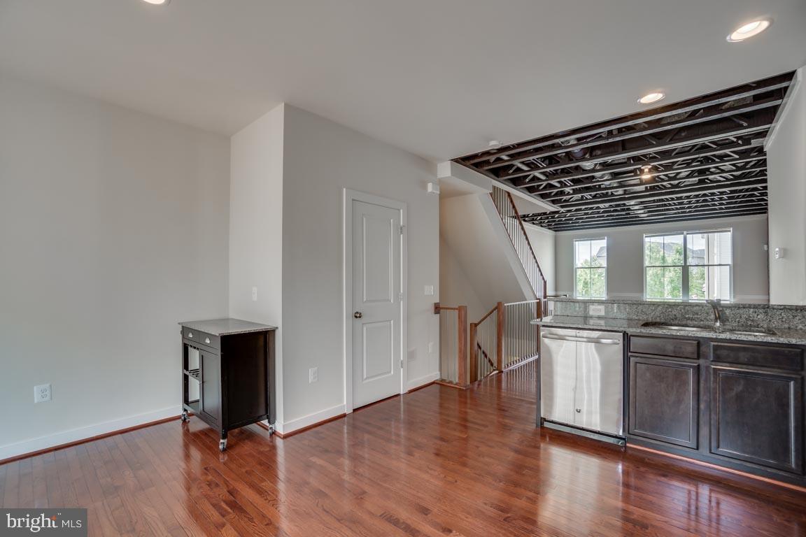 VILLAGE AT WOODSTREAM - Residential