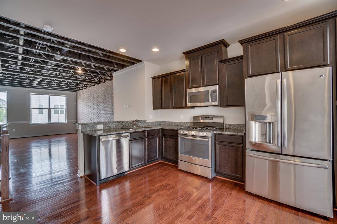 VILLAGE AT WOODSTREAM - Residential