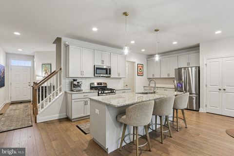 52 JULIET LANE WEST CHESTER PA 19382