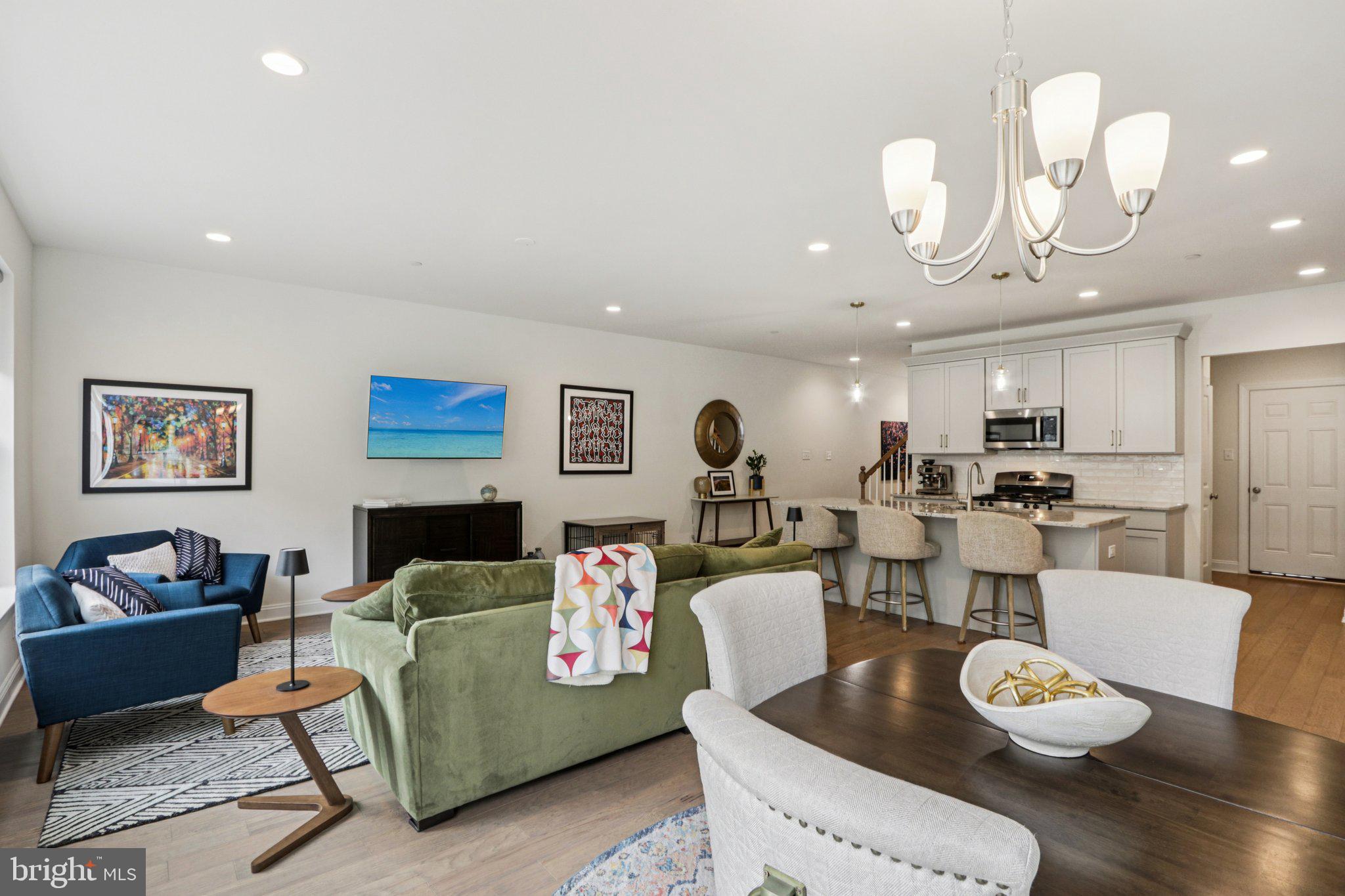 WILLISTOWN POINT - Residential