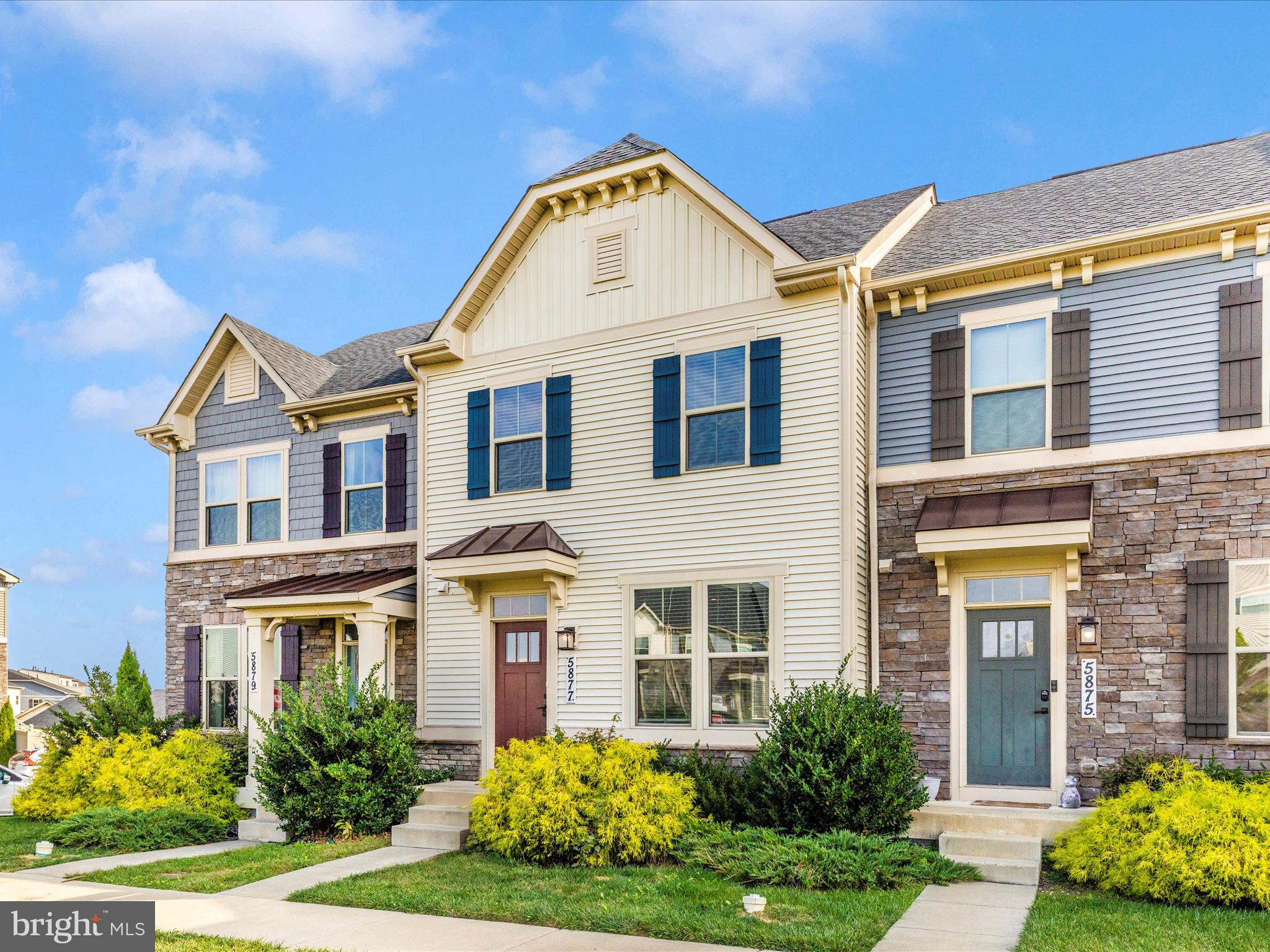 LAKE LINGANORE TOWN CENTER - Residential