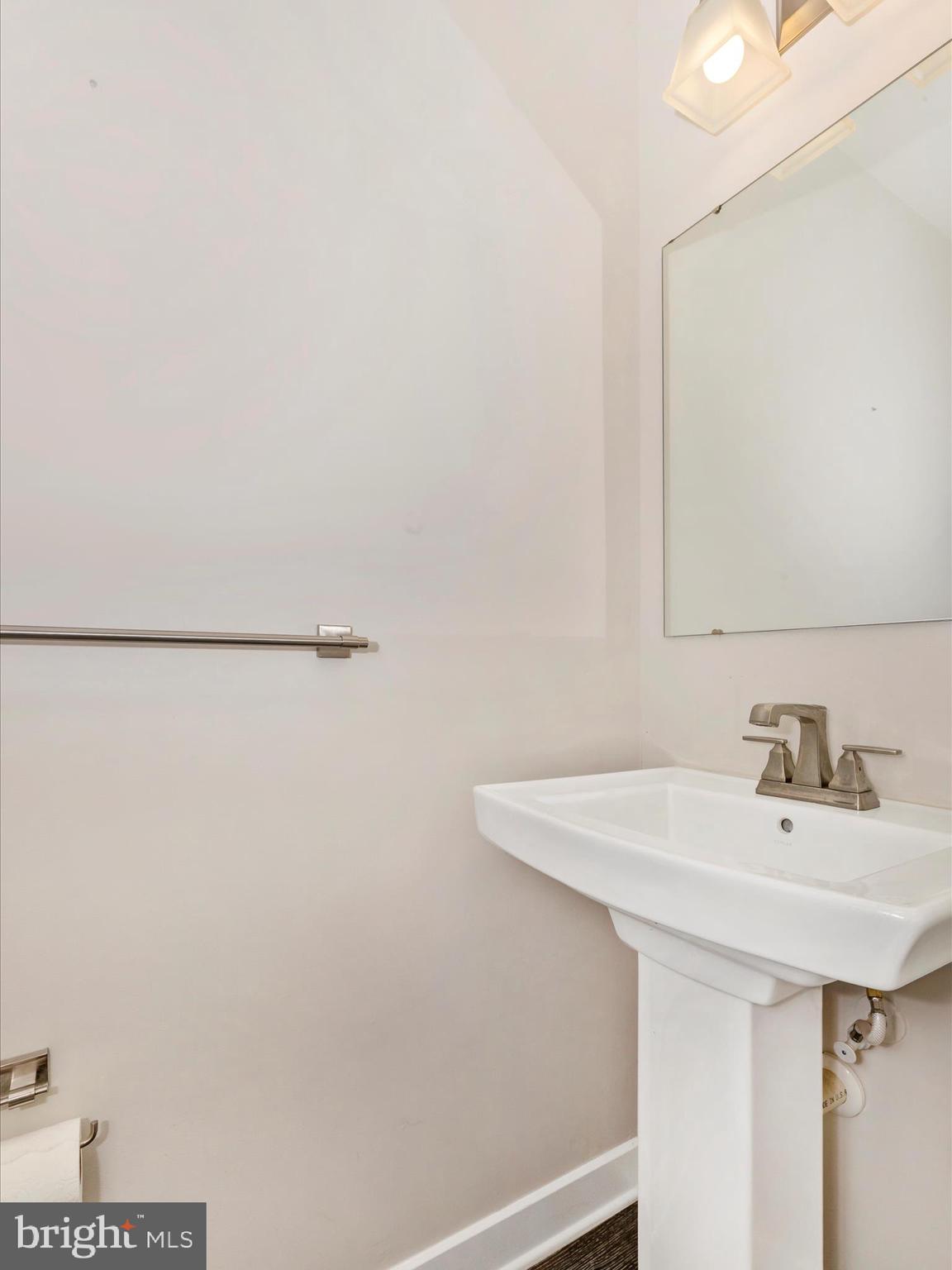 LAKE LINGANORE TOWN CENTER - Residential