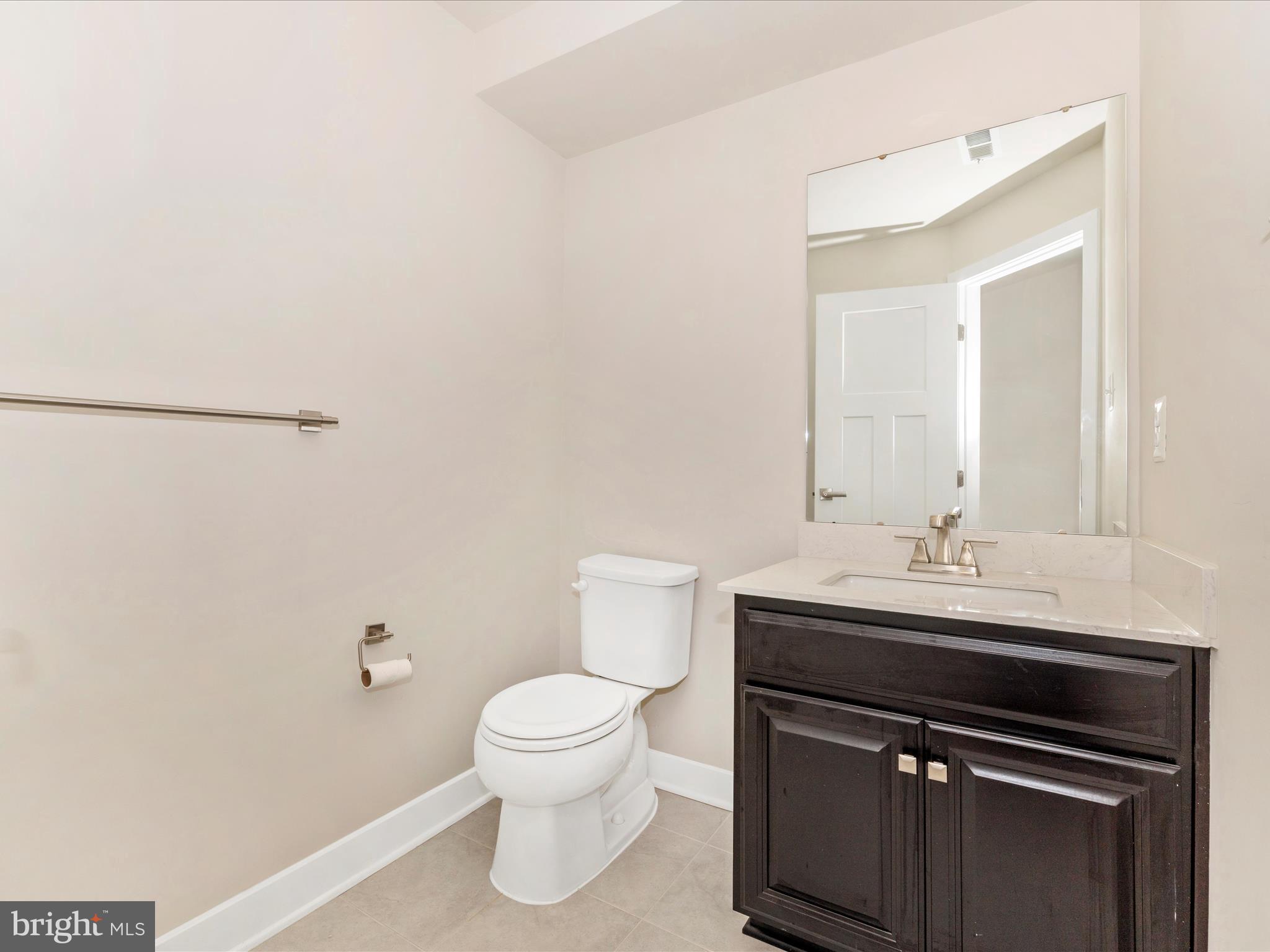 LAKE LINGANORE TOWN CENTER - Residential