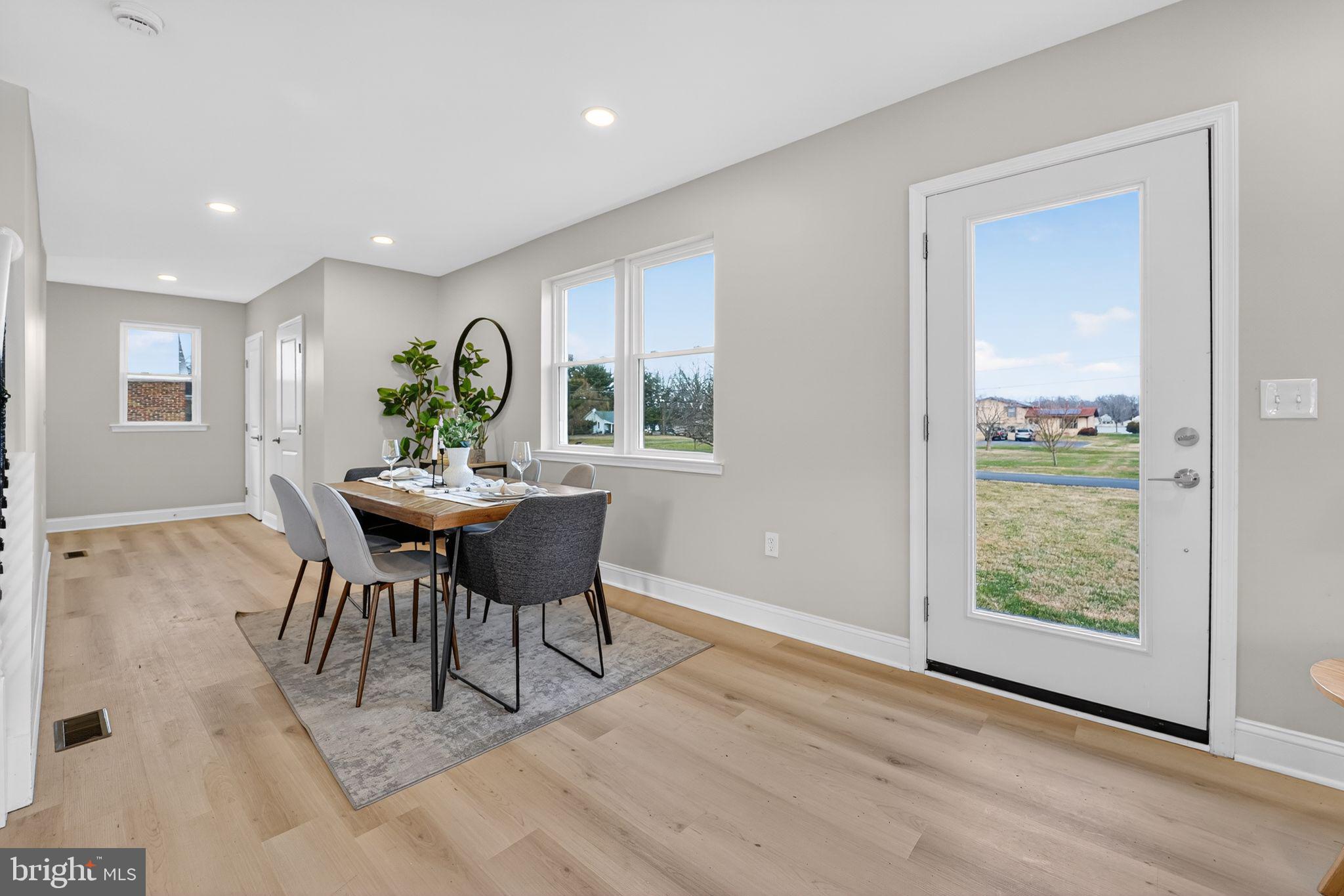 BOWLEYS QUARTERS - Residential