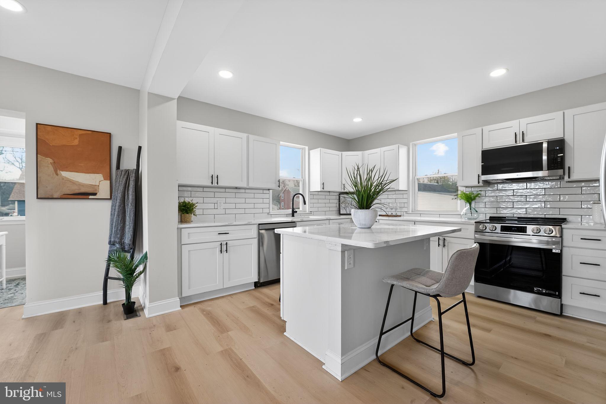 BOWLEYS QUARTERS - Residential