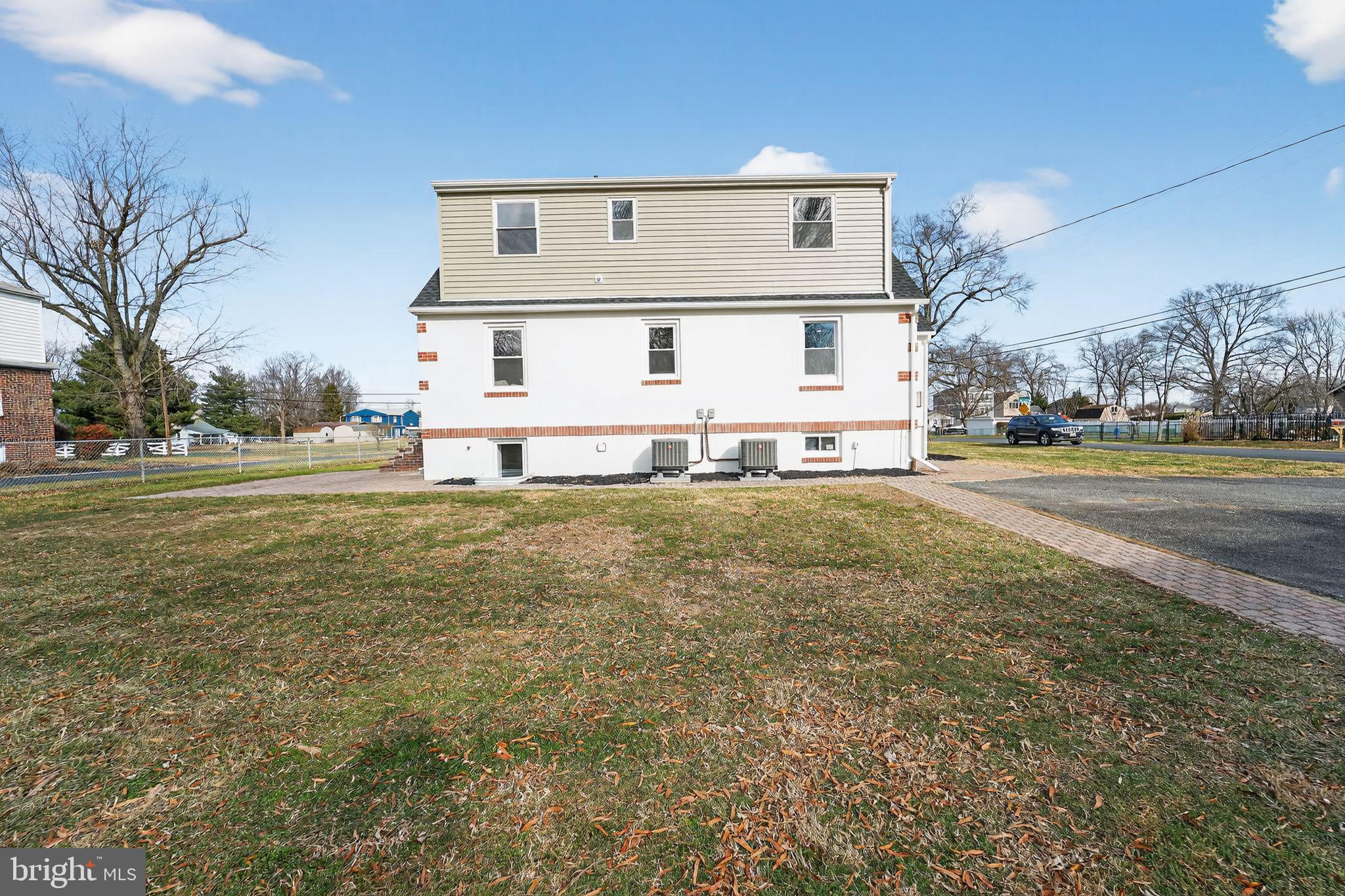 BOWLEYS QUARTERS - Residential