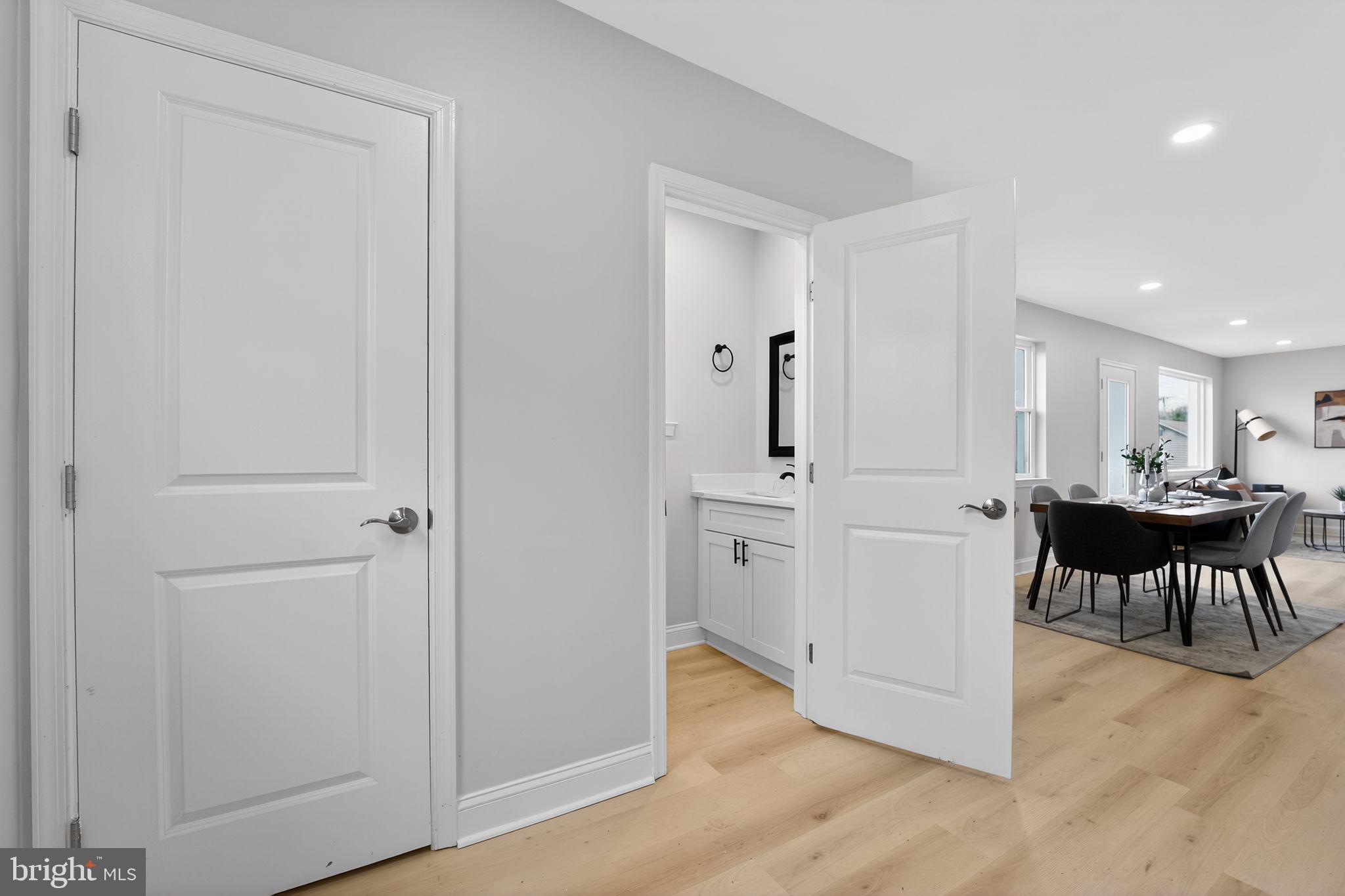 BOWLEYS QUARTERS - Residential