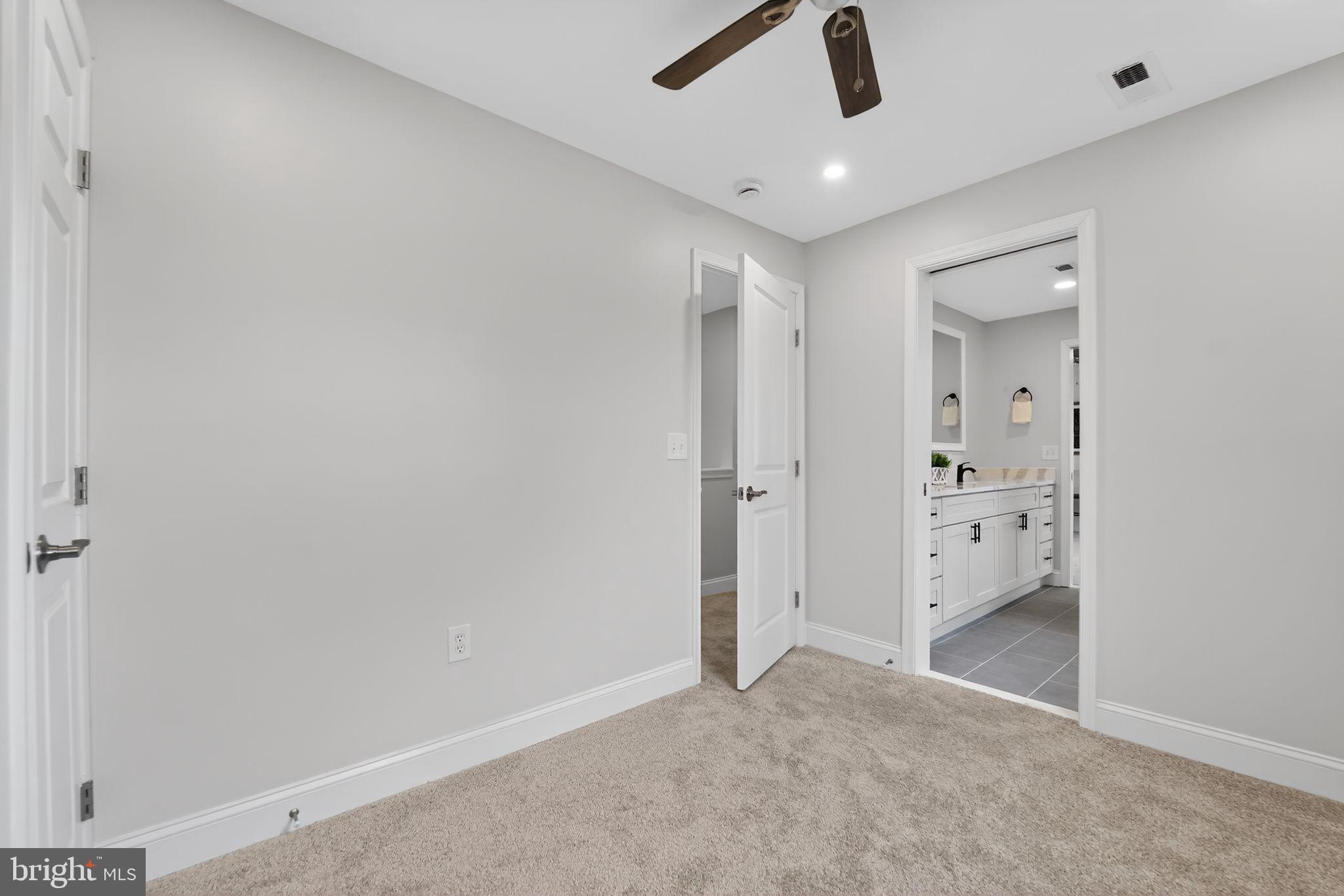 BOWLEYS QUARTERS - Residential