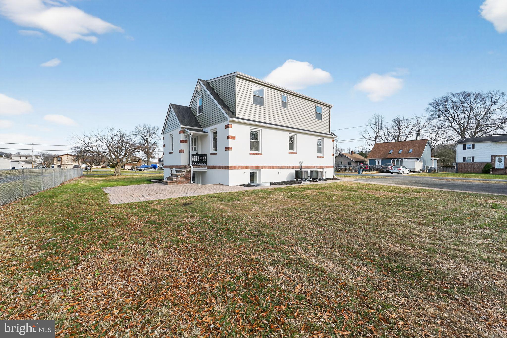 BOWLEYS QUARTERS - Residential