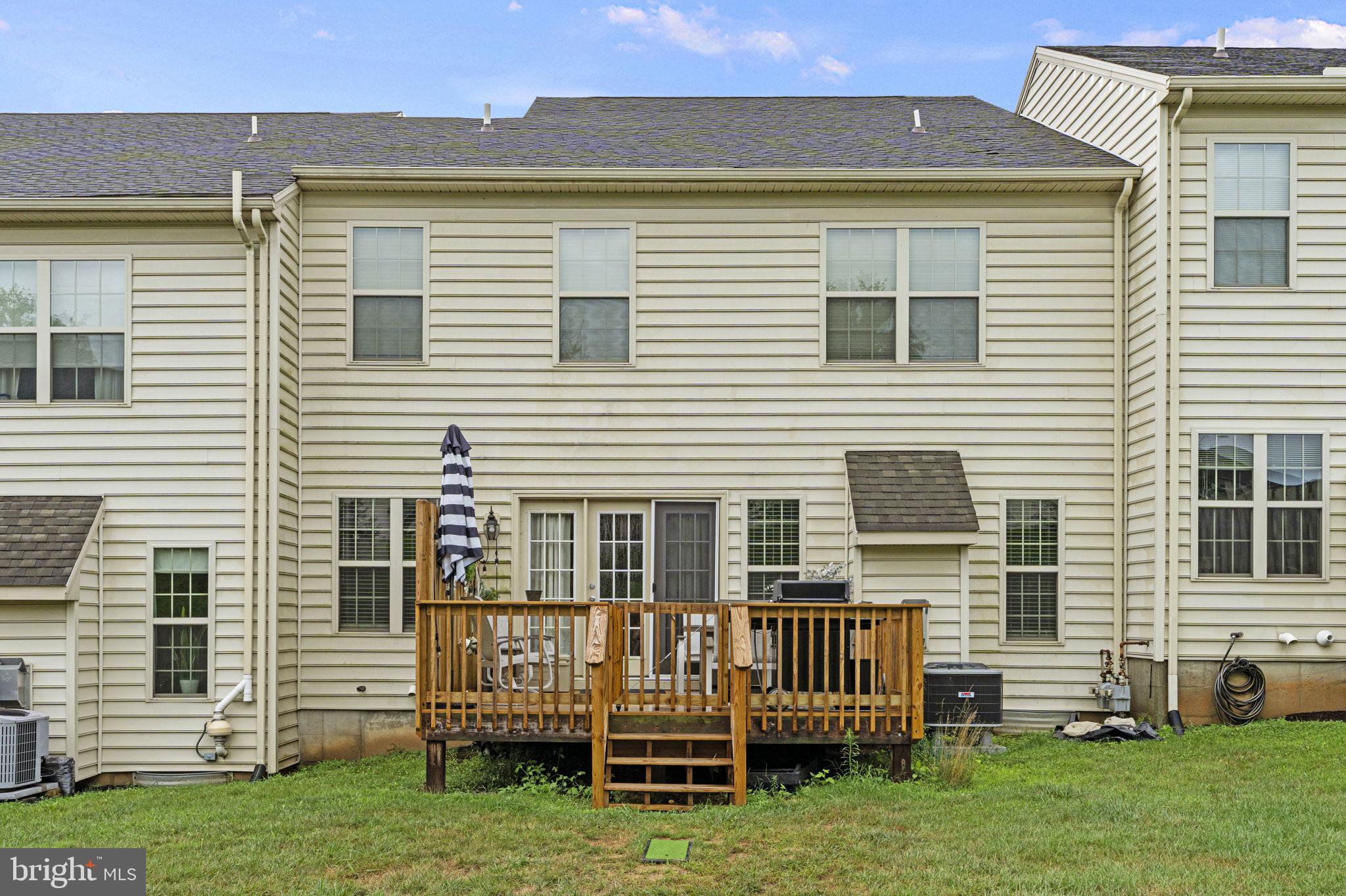 WINDING HILLS - Residential