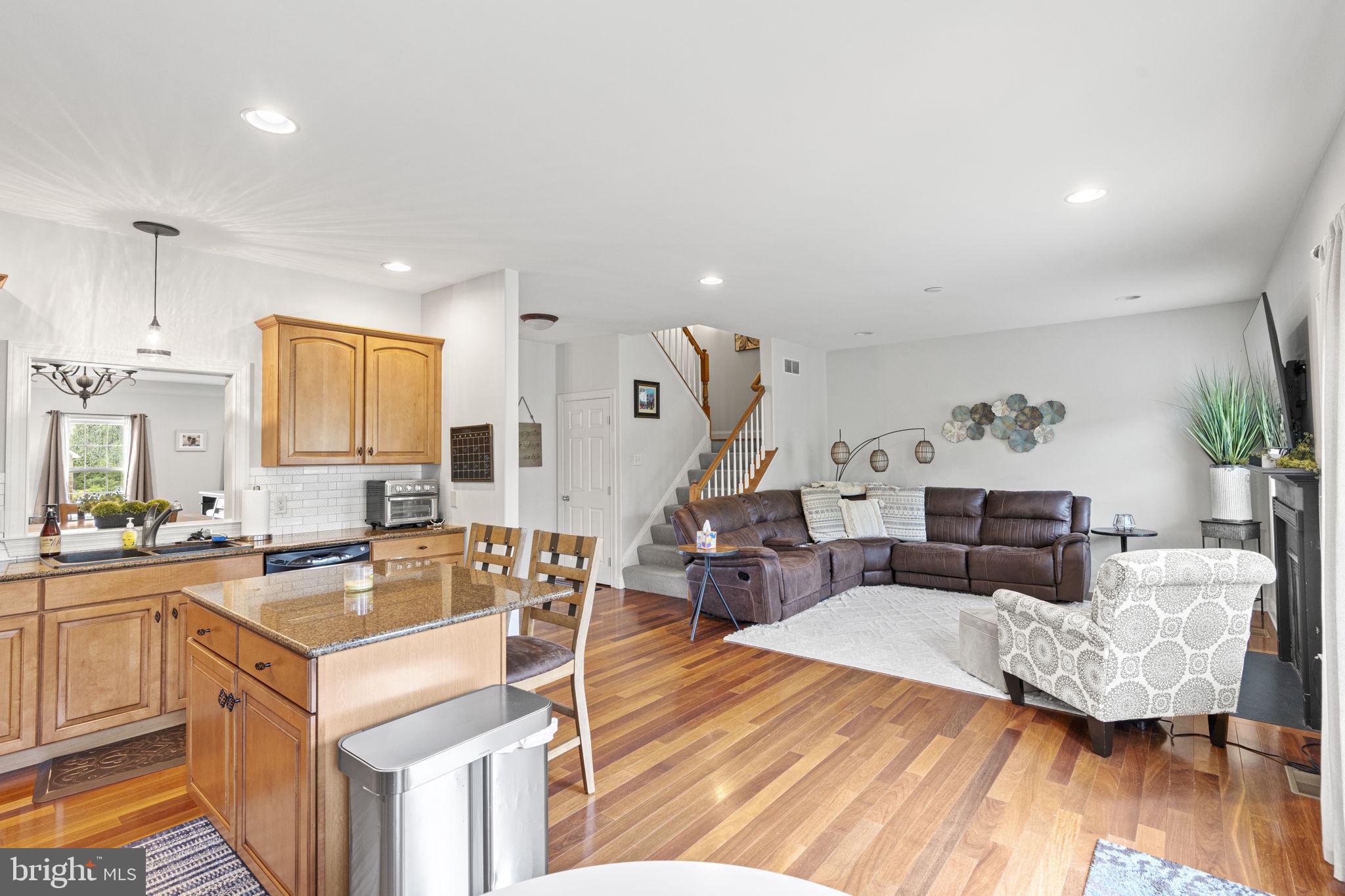 WINDING HILLS - Residential