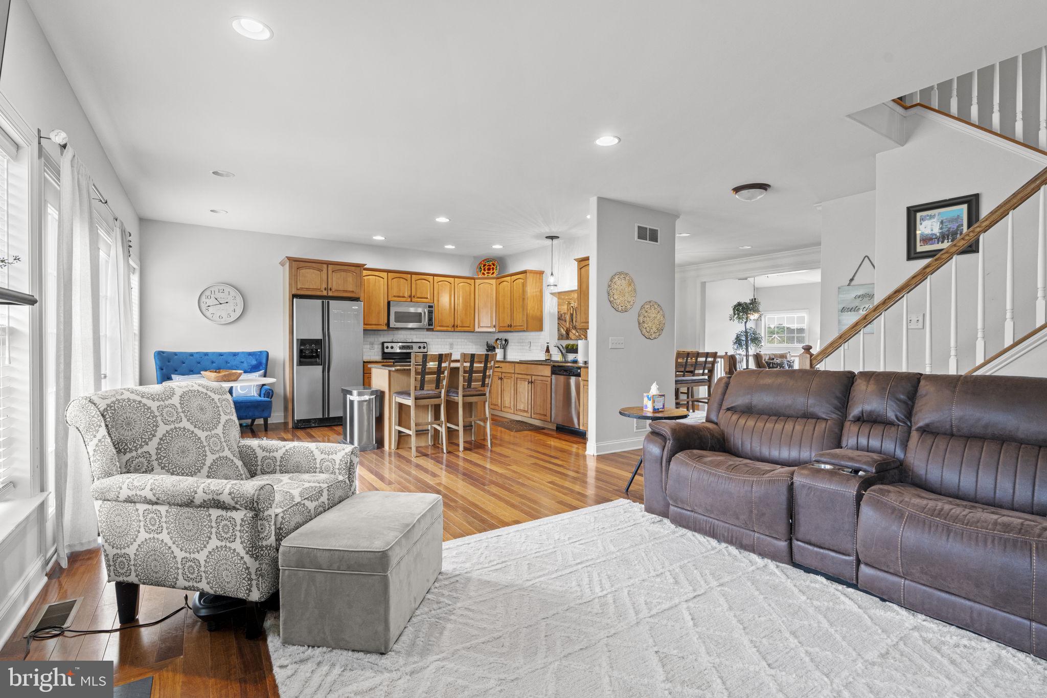 WINDING HILLS - Residential