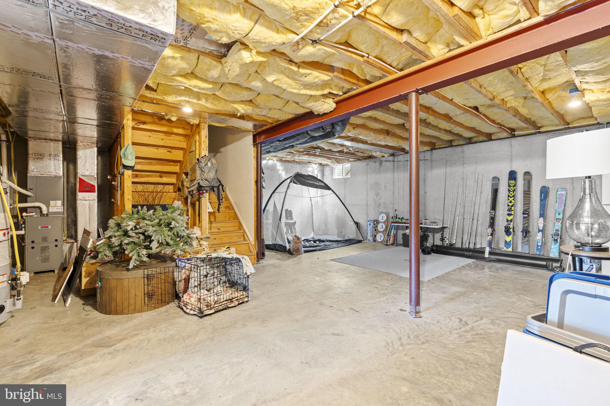 WINDING HILLS - Residential