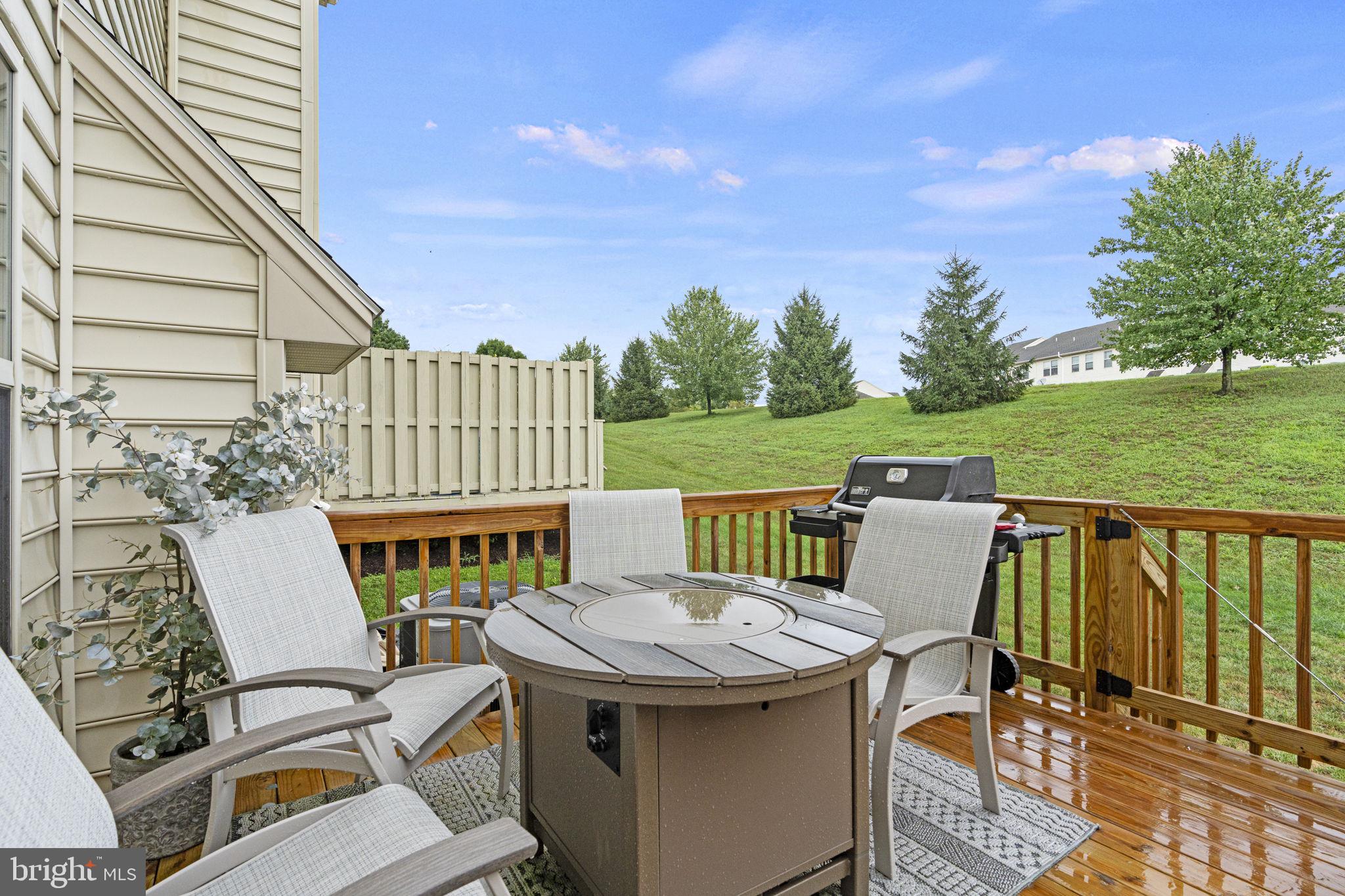 WINDING HILLS - Residential