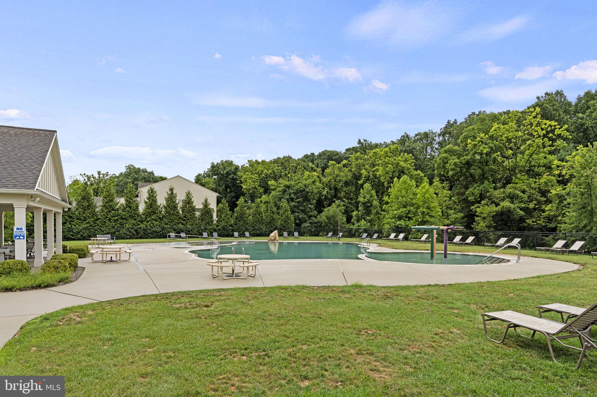 WINDING HILLS - Residential