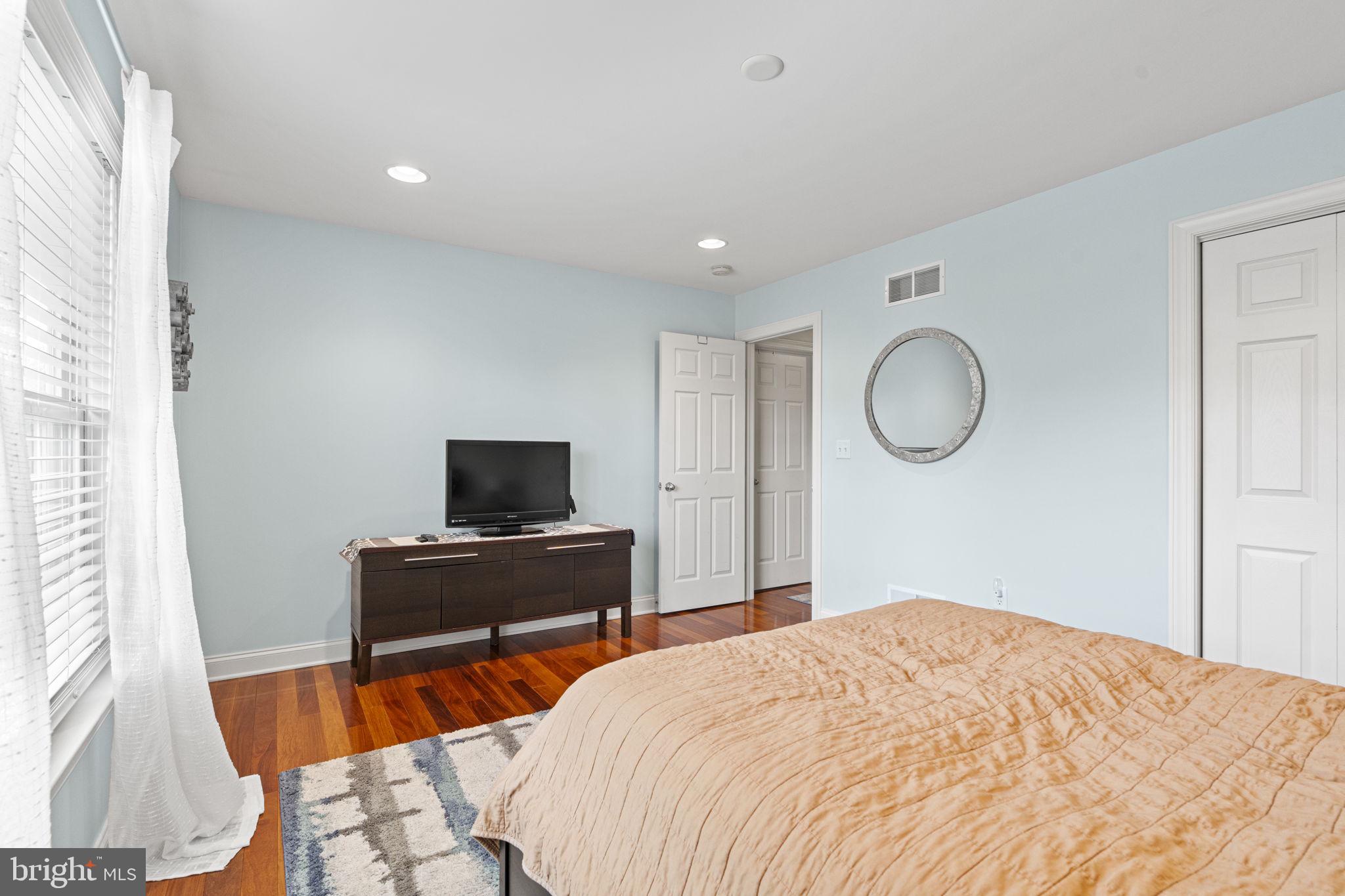 WINDING HILLS - Residential