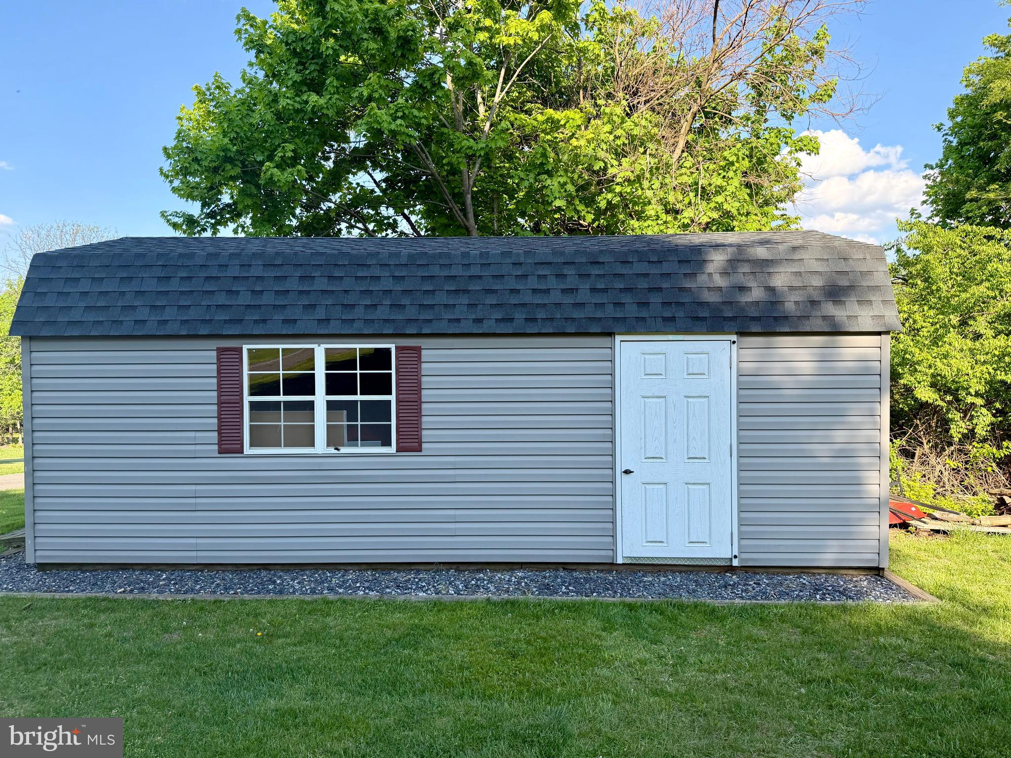 440 VALLEY VIEW DRIVE