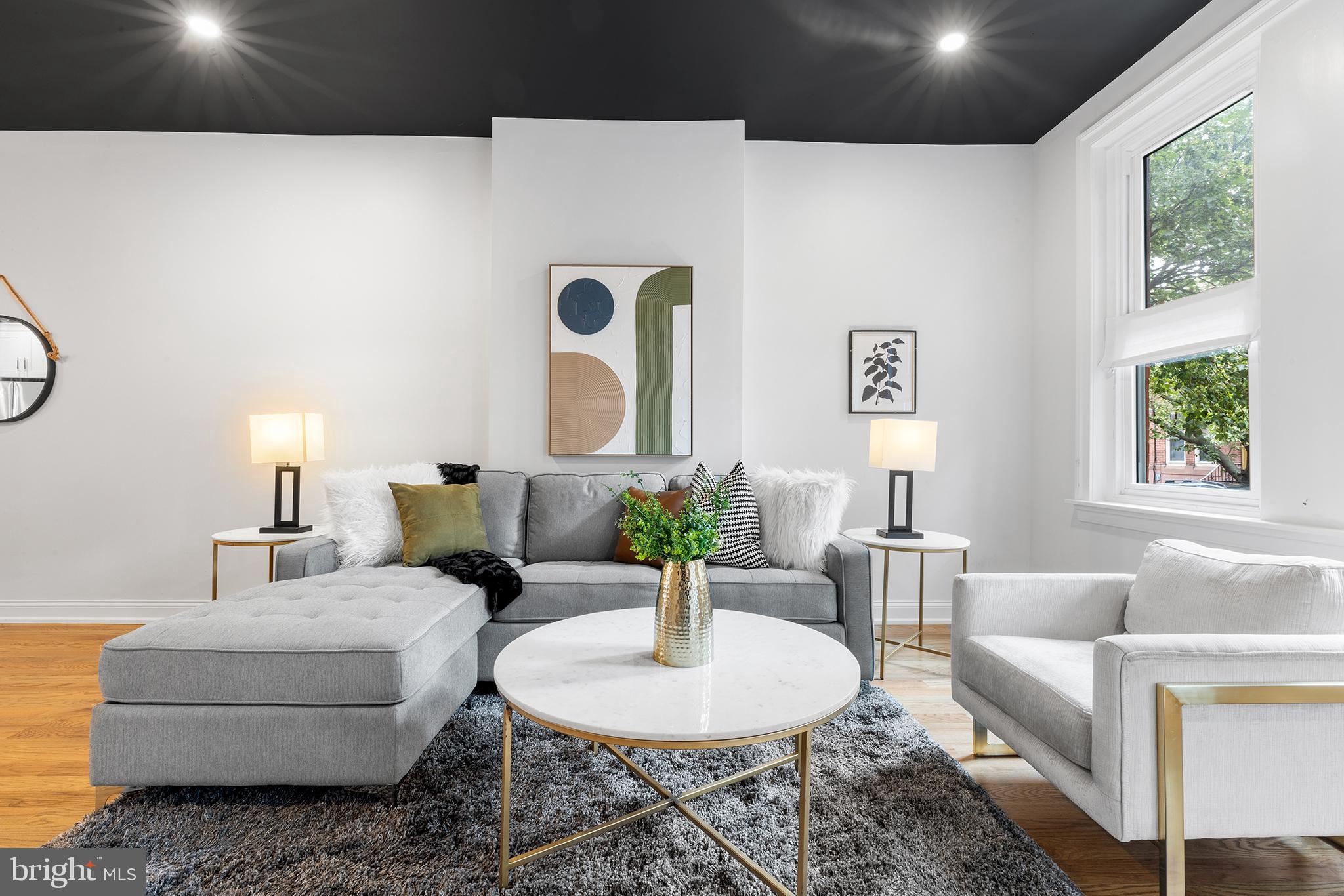 PASSYUNK SQUARE - Residential