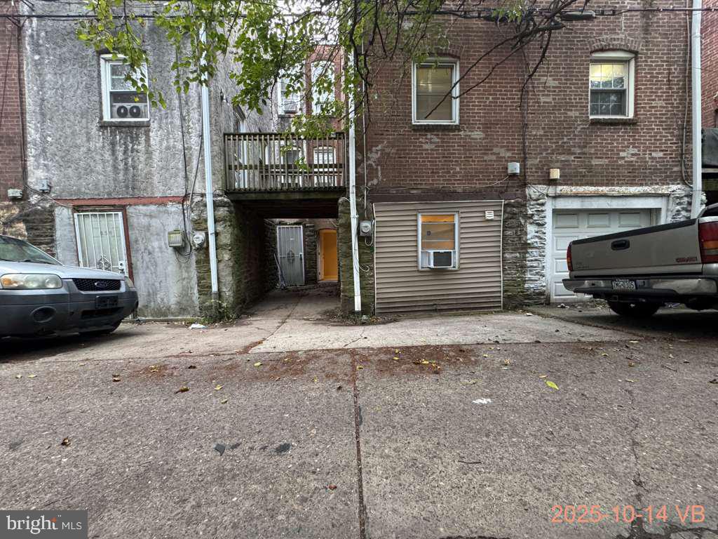 PHILADELPHIA - Residential