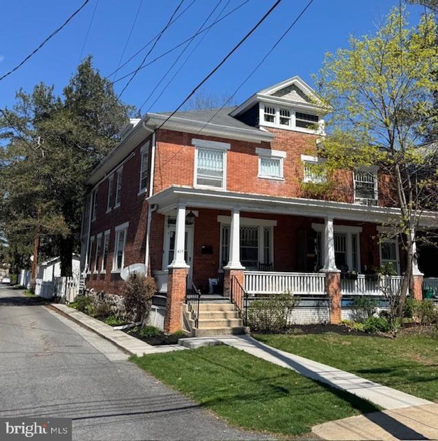 TALK ABOUT LOCATION, LOCATION, LOCATION!  ABSOLUTELY STUNNING 4 BEDROOM, 1.5 BATH UPDATED HOME IN HIGHLY DESIRABLE OLD MOORELAND SECTION OF HISTORIC CARLISLE IDEALLY LOCATED CLOSE TO DICKINSON COLLEGE, PENN STATE DICKINSON LAW SCHOOL, ARMY WAR COLLEGE, YMCA, PARKS, SHOPPING & RESTAURANTS.  THIS HOME WILL INSTANTLY GRAB YOUR ATTENTION FROM THE BEAUTIFUL CURB APPEAL OF THE ALL BRICK EXTERIOR, FENCED-IN BACKYARD & OVERSIZED 1 CAR GARAGE. IT ONLY GETS BETTER ONCE YOU WALK IN THE FRONT DOOR.  YOU WILL EXPERIENCE AN OPEN FOYER WITH LOTS OF NATURAL LIGHT, CHARACTER & CHARM INCLUDING HARDWOOD FLOORING & BUILT-INS IN THE LIVING ROOM & SPACIOUS DINING ROOM, GORGEOUS UPDATED KITCHEN WITH POPULAR WHITE CABINETRY, BREAKFAST BAR, TILE BACKSPLASH & STAINLESS STEEL APPLIANCE PACKAGE.  OFF THE KITCHEN IS A DEN/OFFICE, MUDROOM, LAUNDRY ROOM & POWDER ROOM.  THE 2ND FLOOR CONSISTS OF 3 LARGE BEDROOMS & BEAUTIFULLY RENOVATED BATHROOM.  THE 3RD FLOOR OFFERS A HUGE 4TH BEDROOM OR BONUS ROOM.   DON'T MISS OUT ON THIS RARE OPPORTUNITY! IT WON'T LAST LONG!