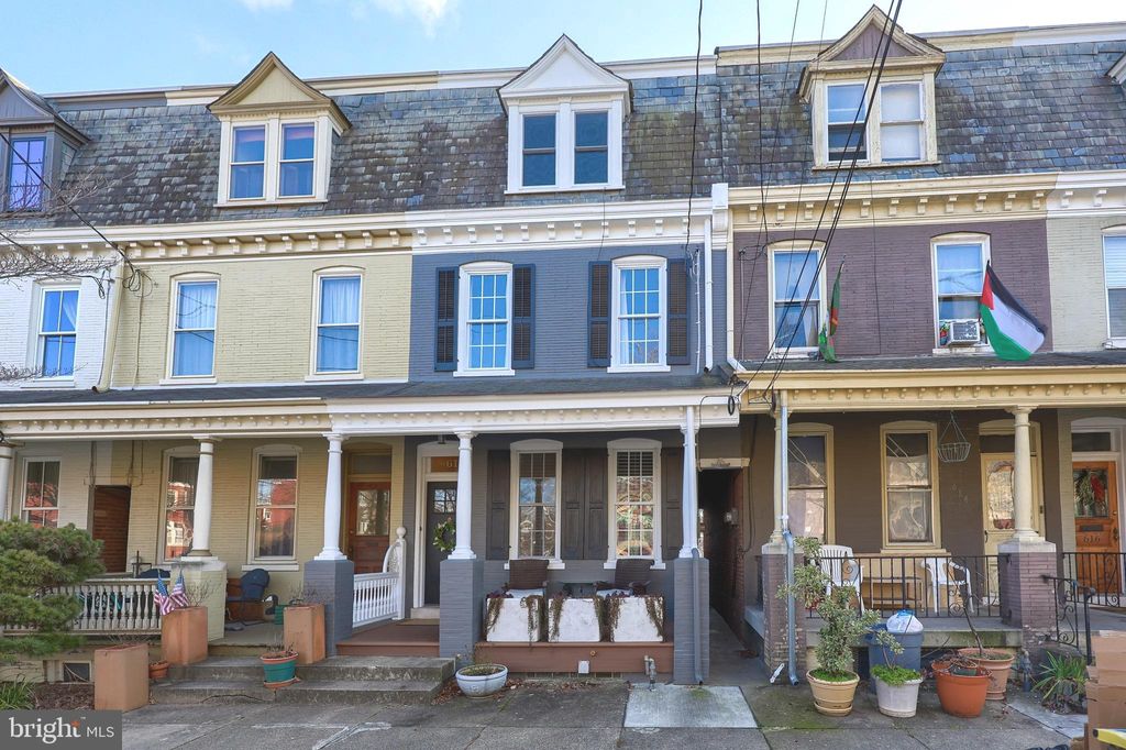 Photo of 612 W Walnut Street, Lancaster, PA 17603 (MLS # PALA2046544)