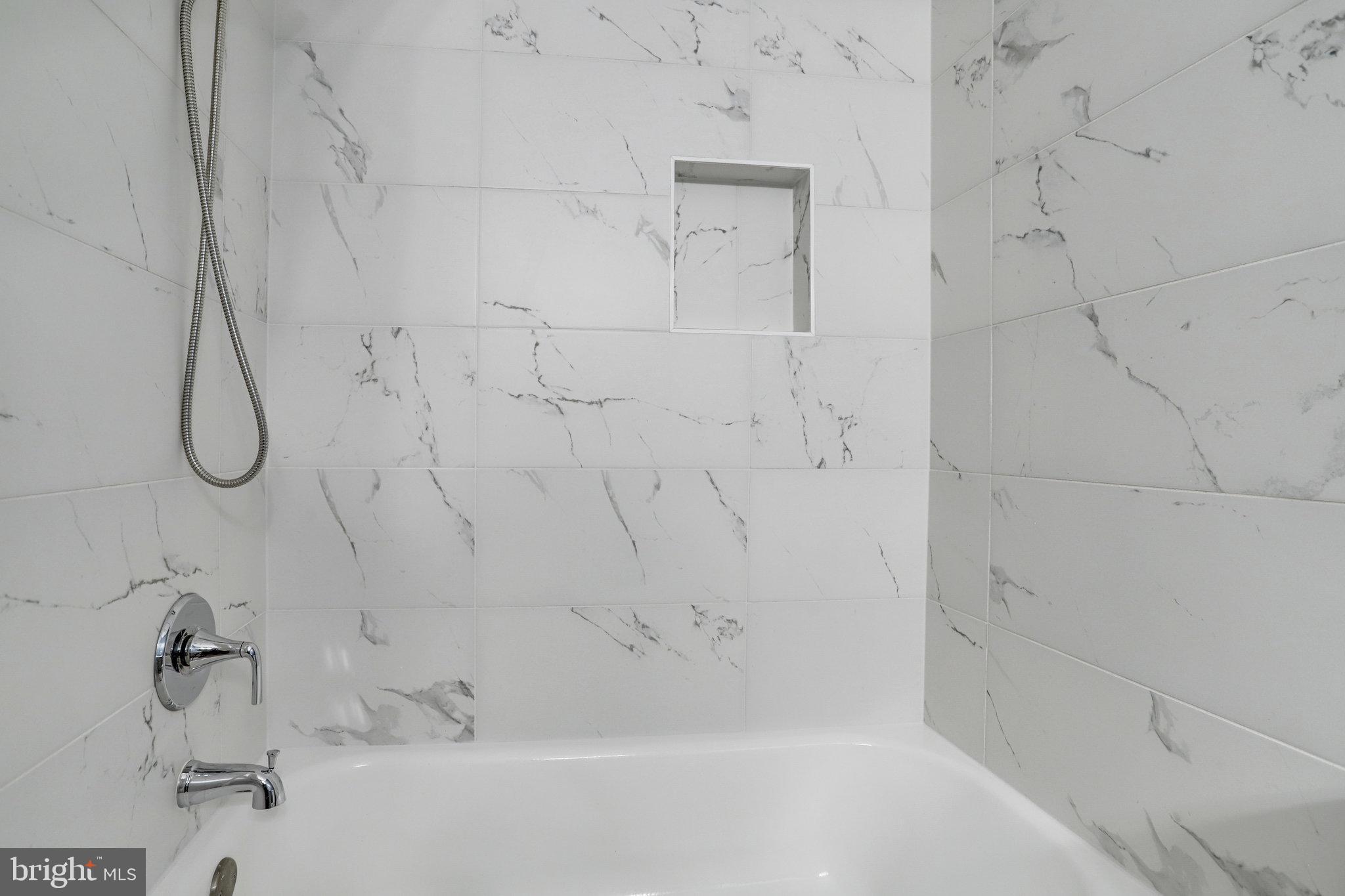 BEECH TREE MANOR - Residential Lease