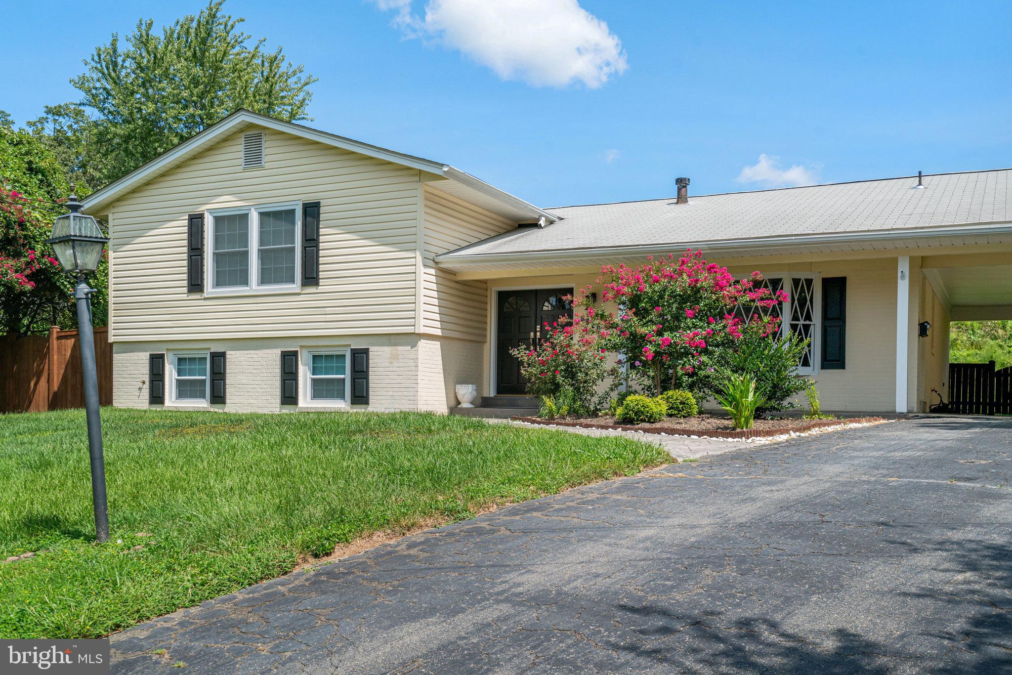 BEECH TREE MANOR - Residential Lease