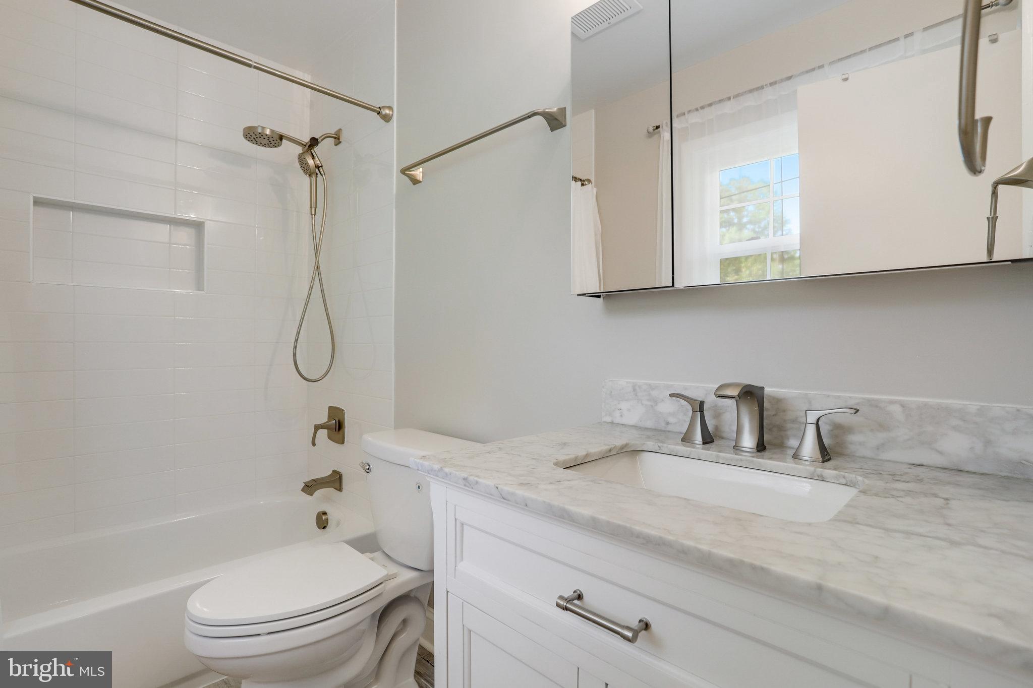 BEECH TREE MANOR - Residential Lease